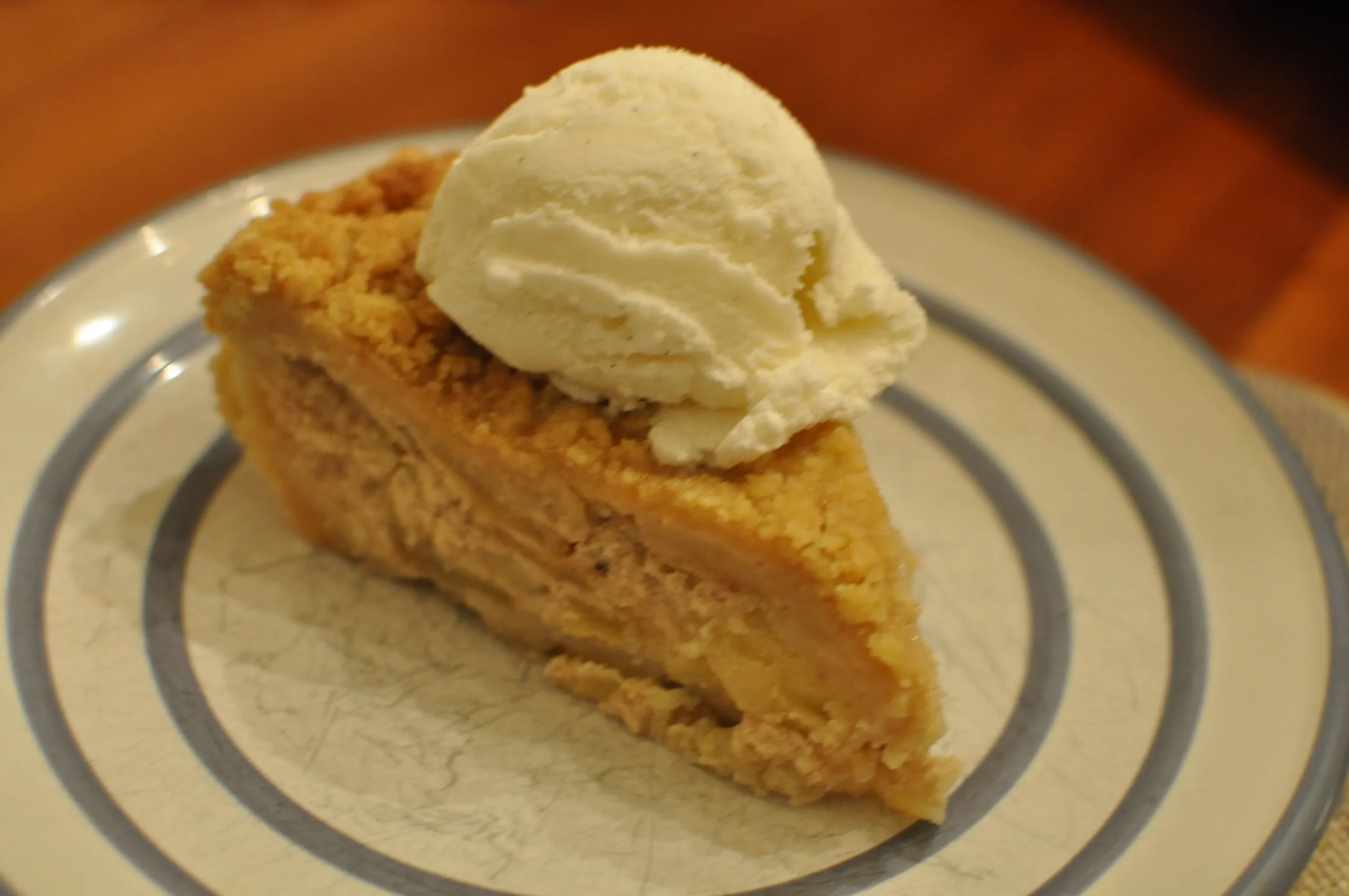 Amish Cooks Baked Apple Pudding
