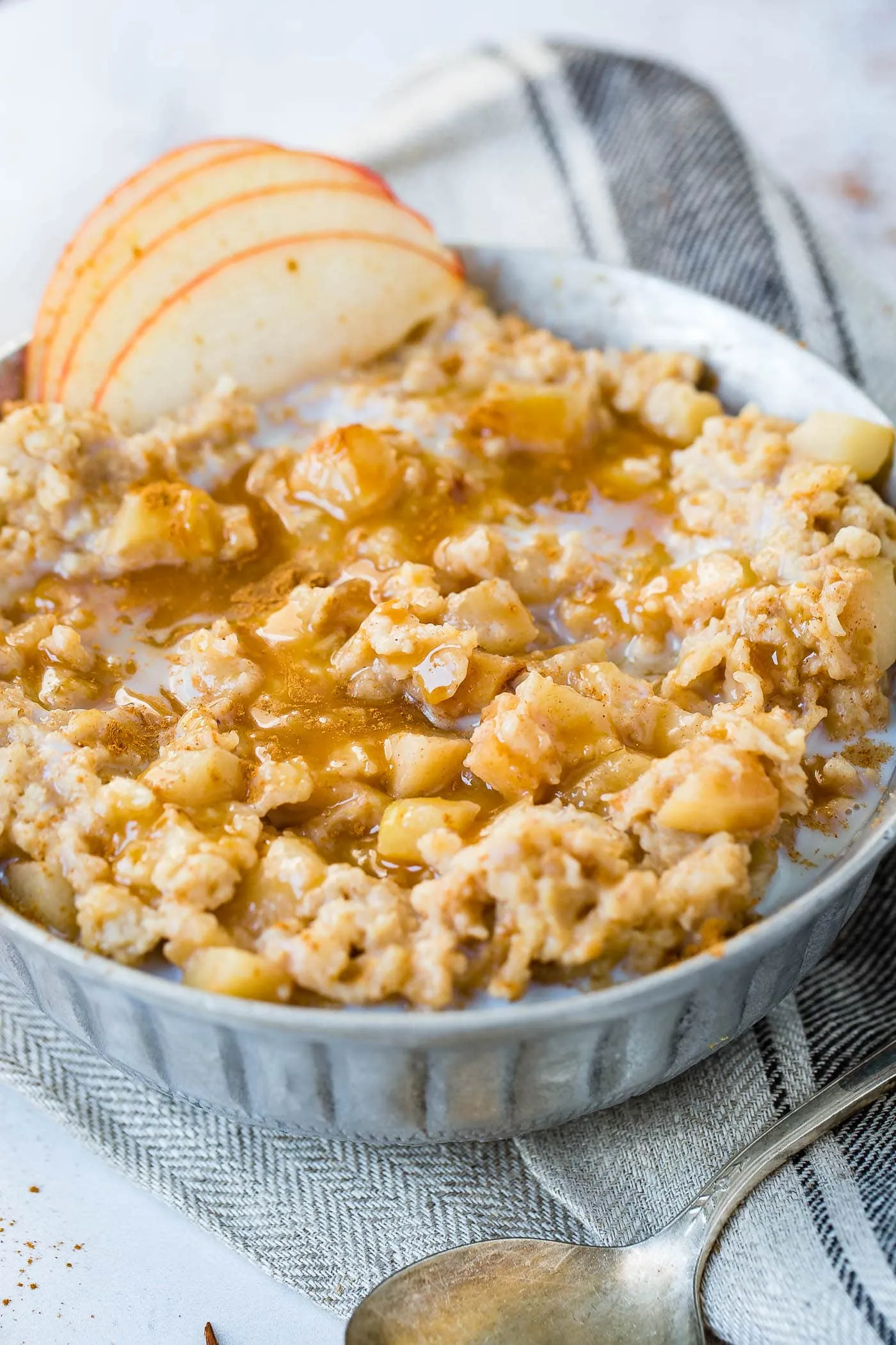 Apple Pie Slow Cooker Oatmeal
