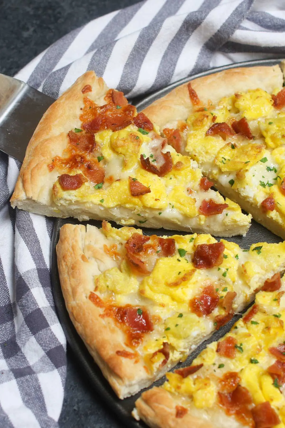 Bacon and Egg Breakfast Pizza