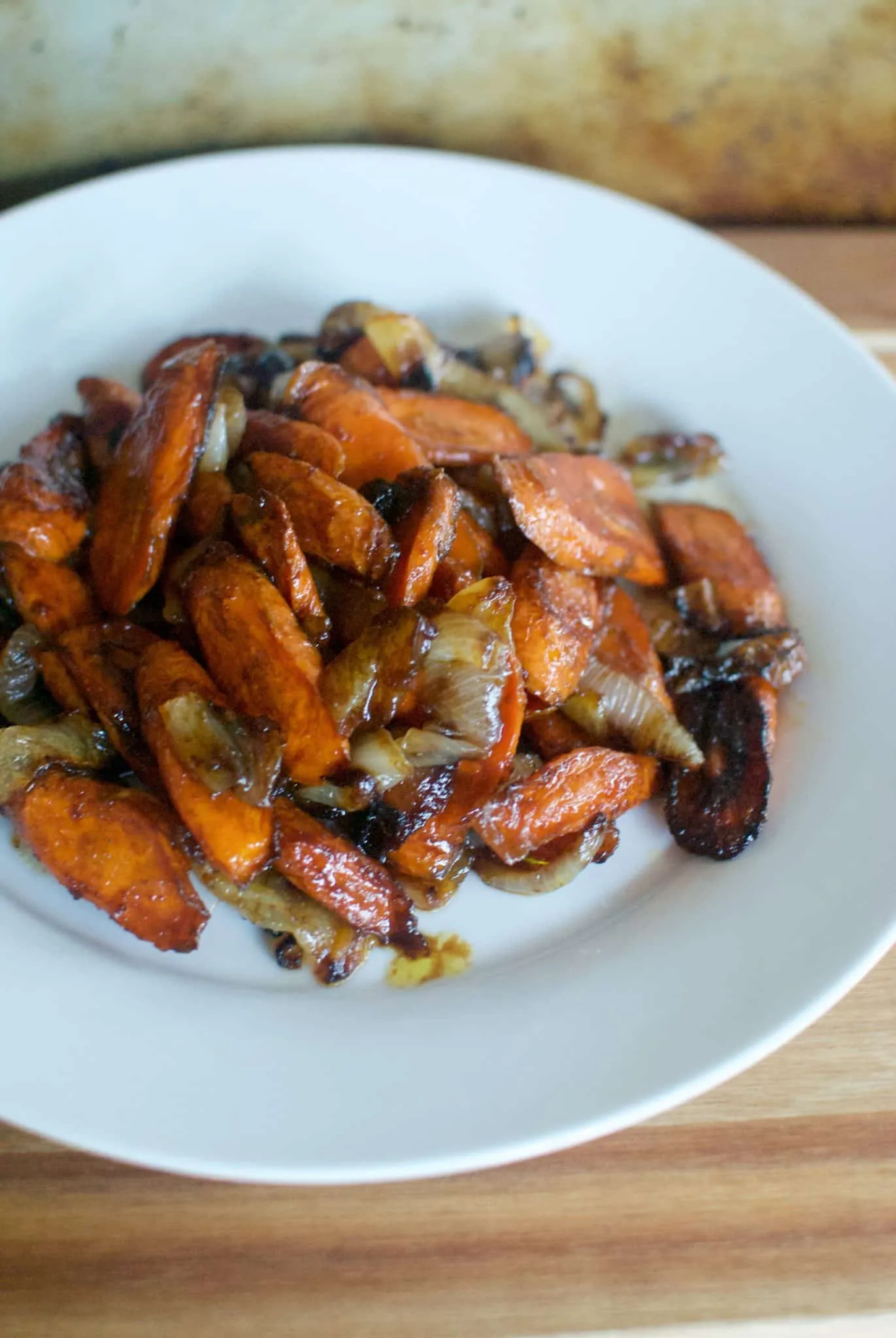 Balsamic Maple Roasted Carrots and Onions
