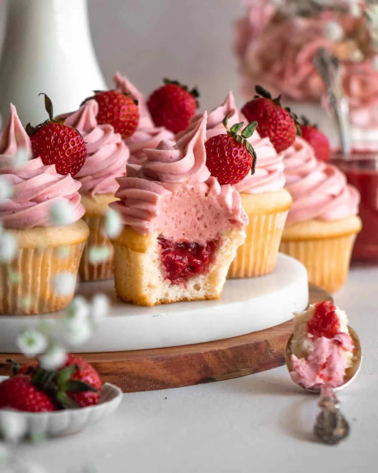 Berries and Cream Cupcakes