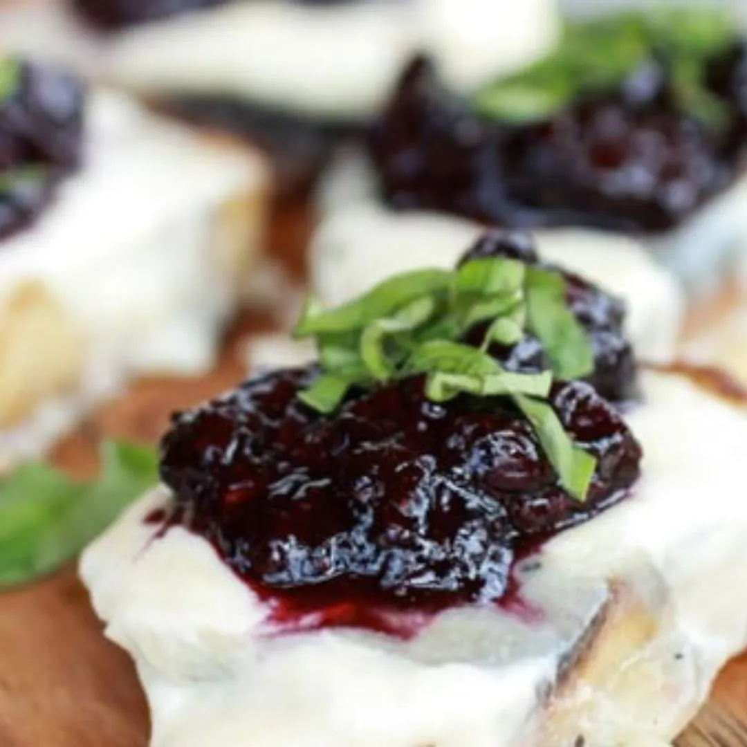 Blueberry Mint Mascarpone Crostini