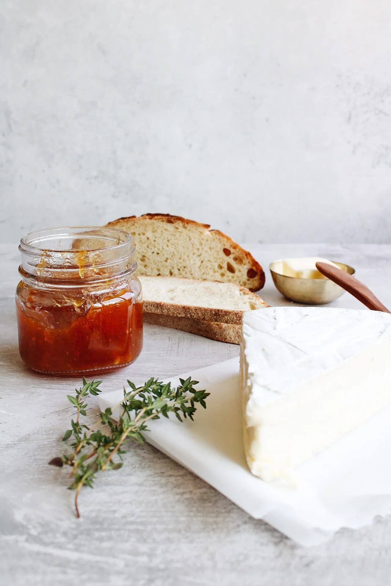 Brie Grilled Cheese with Fresh Thyme and Apricot Jam