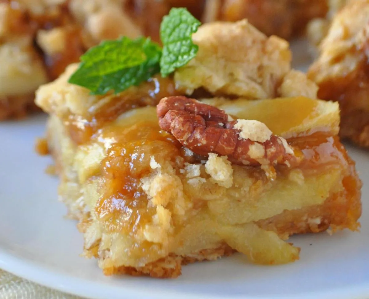 Caramel Apple Spice Bars