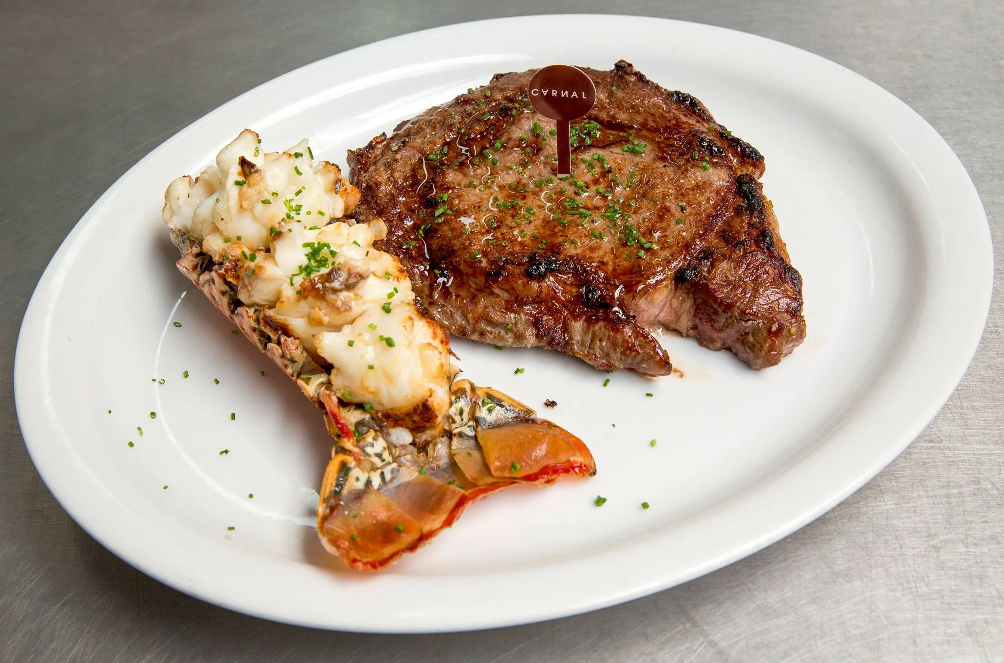 Catalan Surf and Turf Sopa de Langosta con Pollo