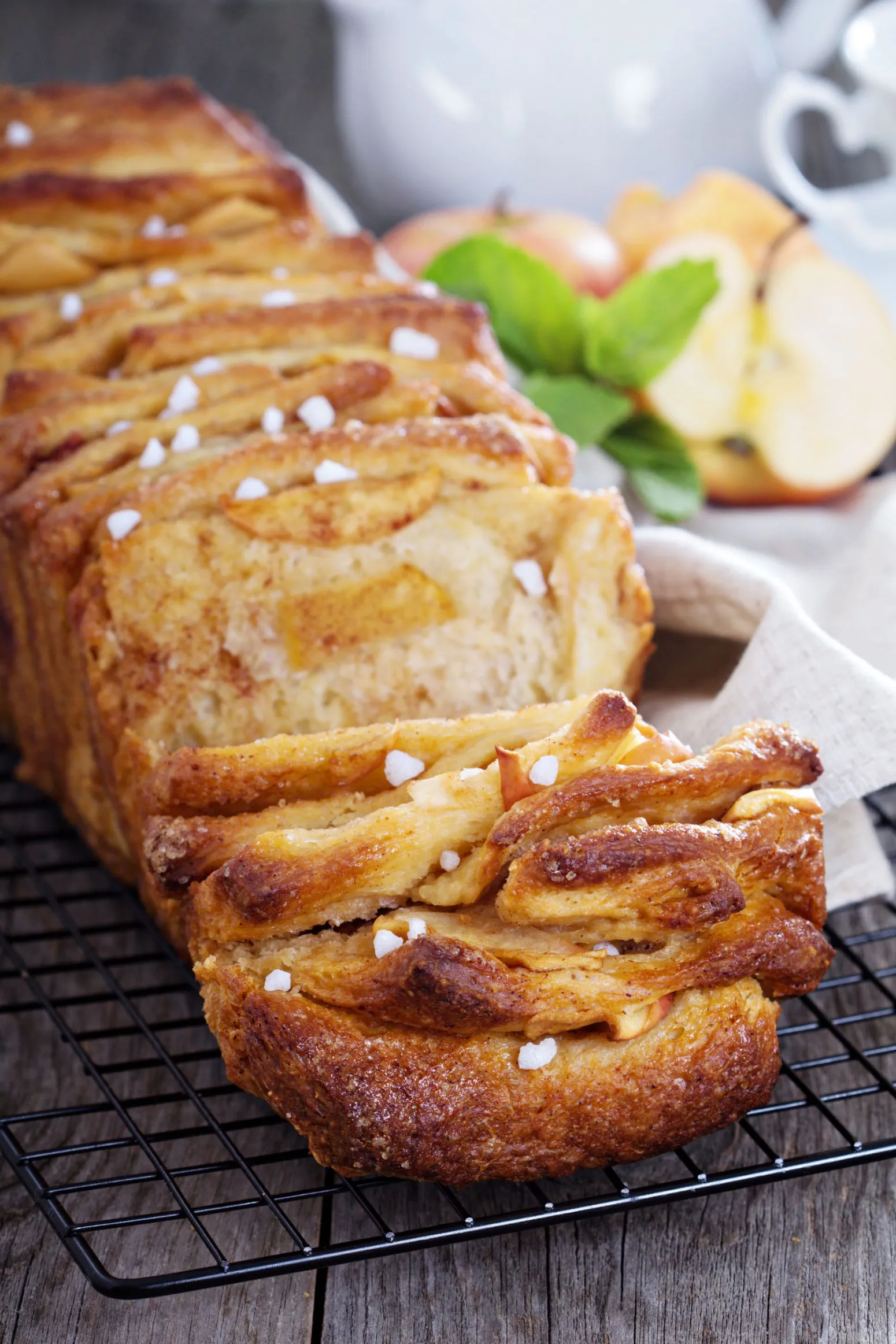 Cinnamon Apple Pull Apart Loaf