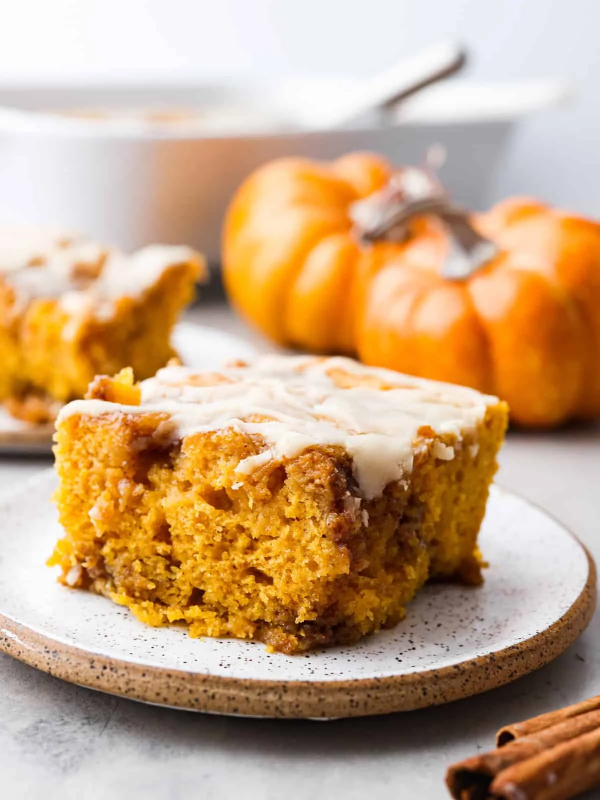 Cinnamon Roll Pumpkin Cake