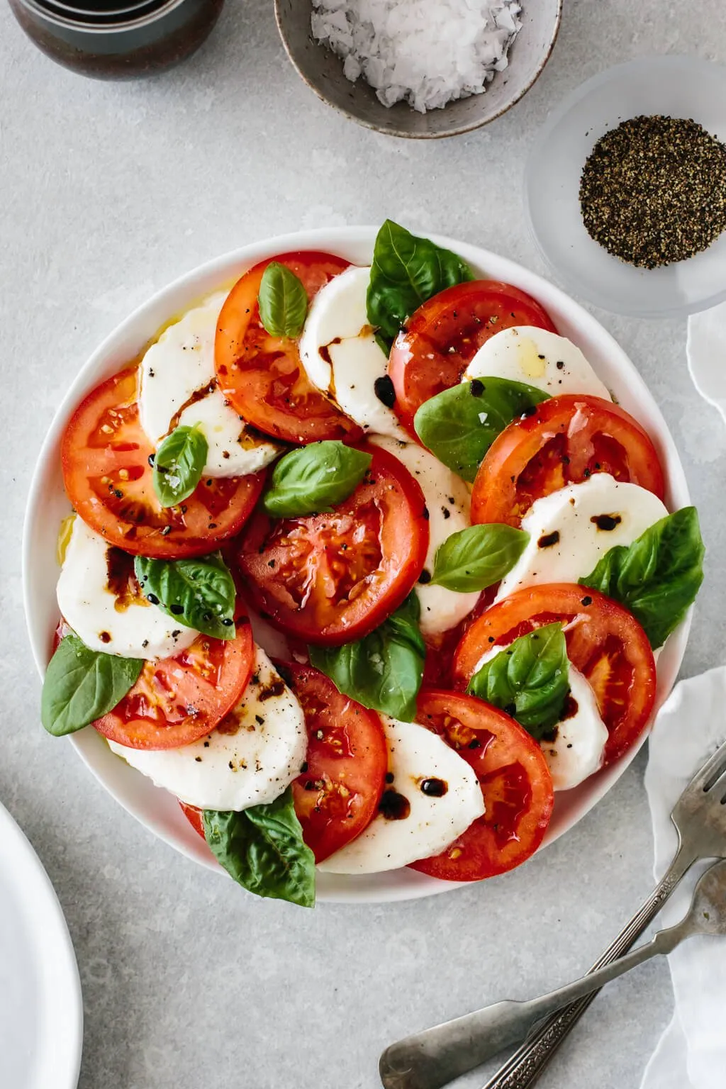 Classic Caprese Salad with Balsamic Glaze