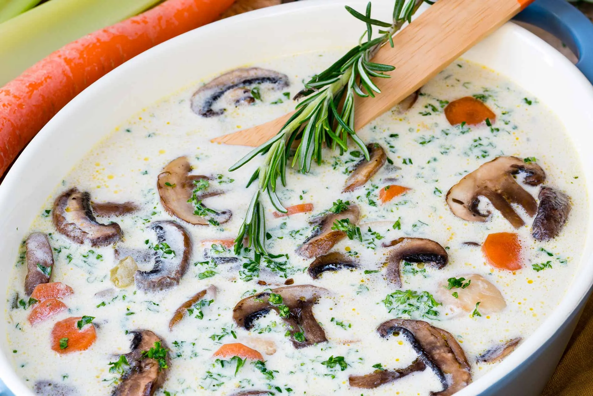 Clean Eating Cream of Mushroom Soup