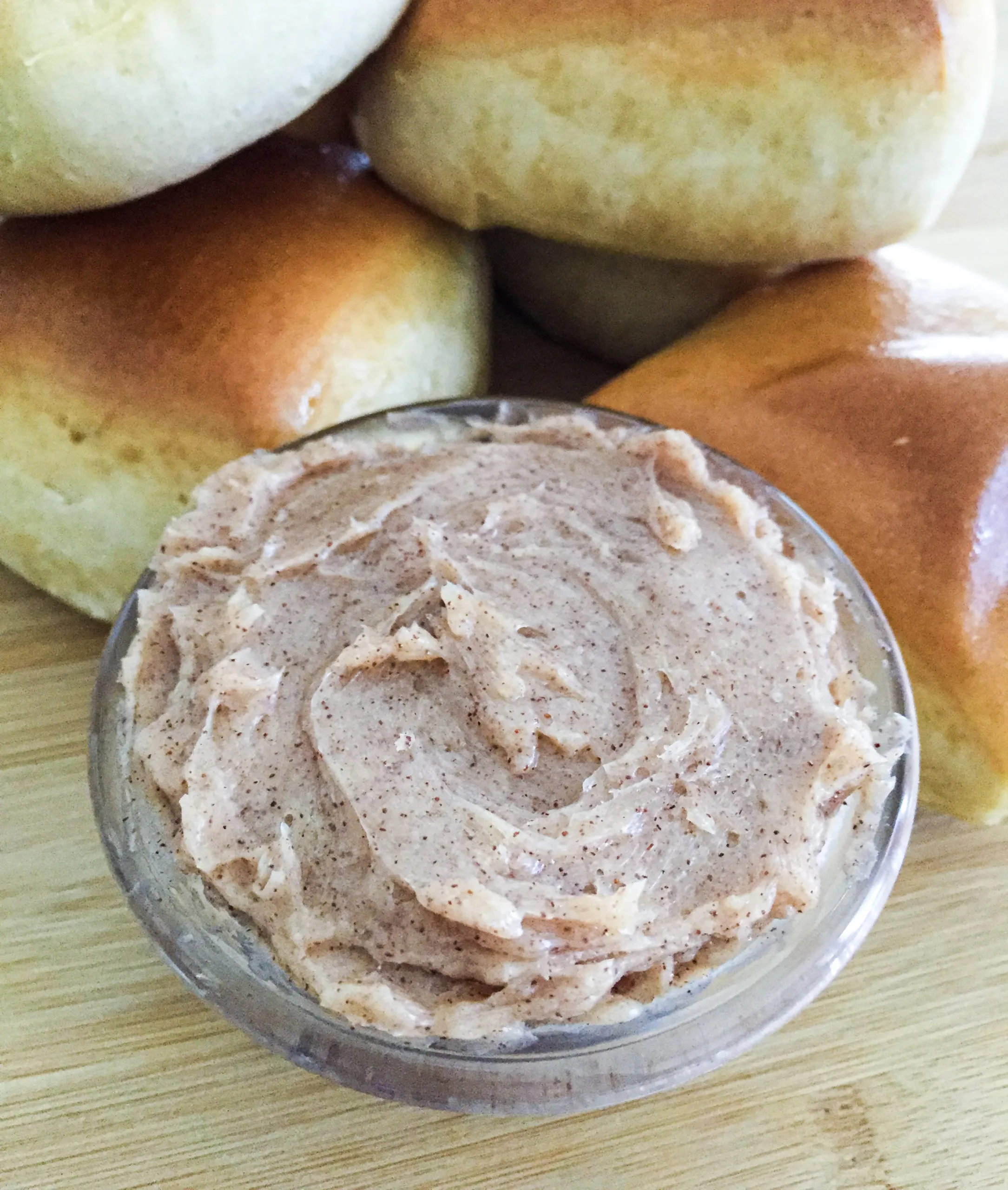 Copycat Texas Roadhouse Cinnamon Butter