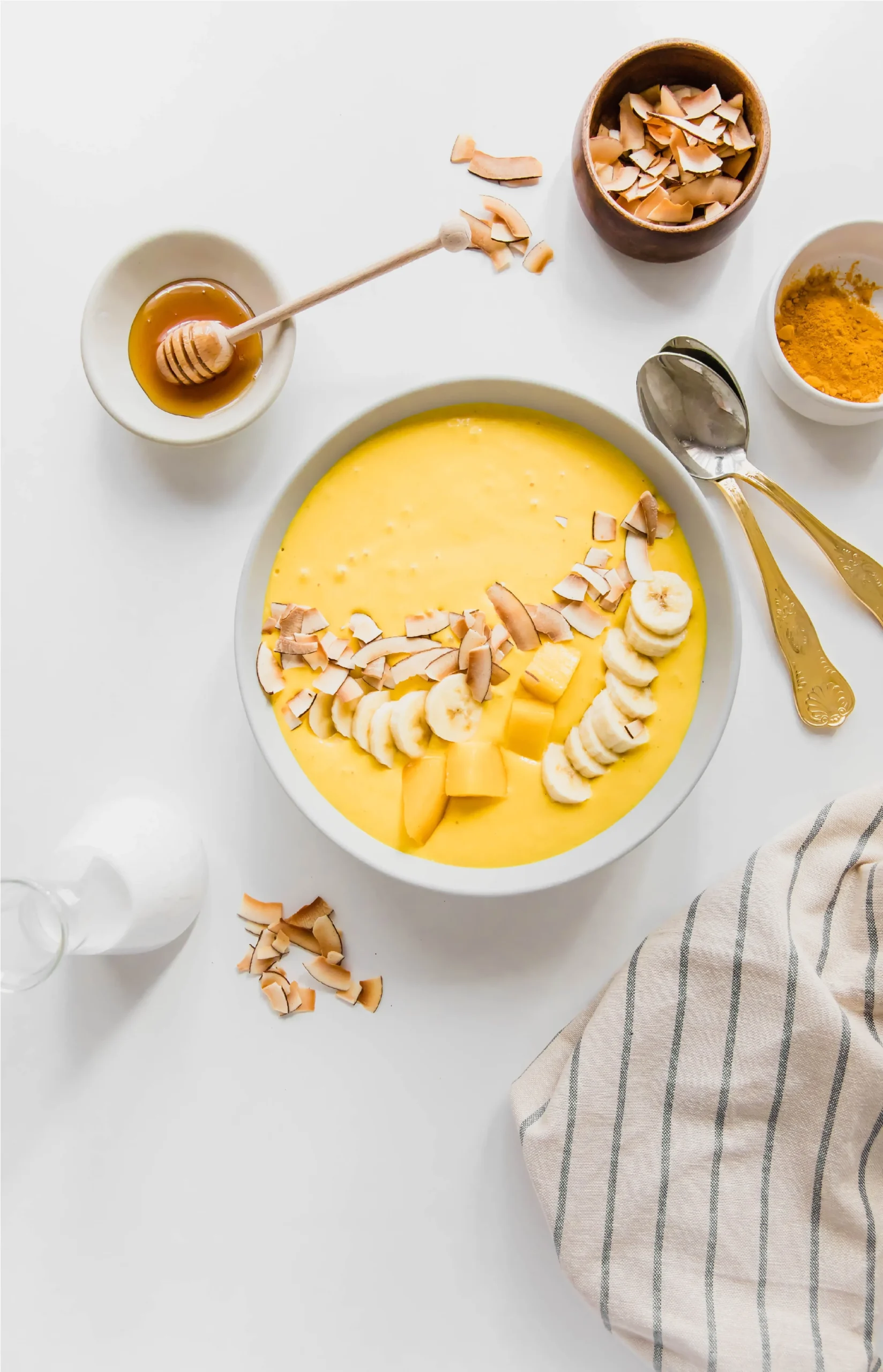 Creamy Coconut Turmeric Smoothie