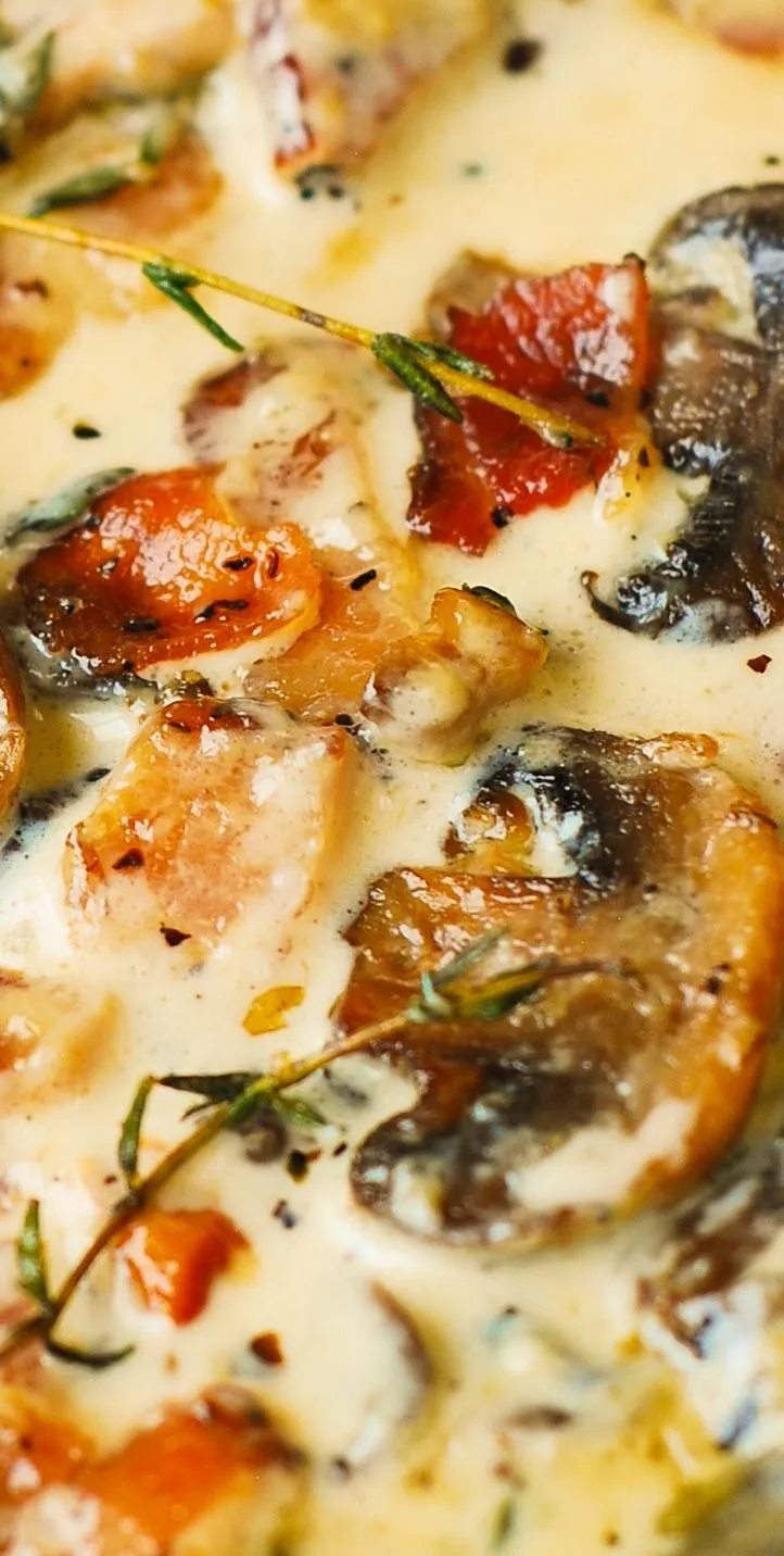 Creamy Mushroom Sauce with Bacon and Thyme