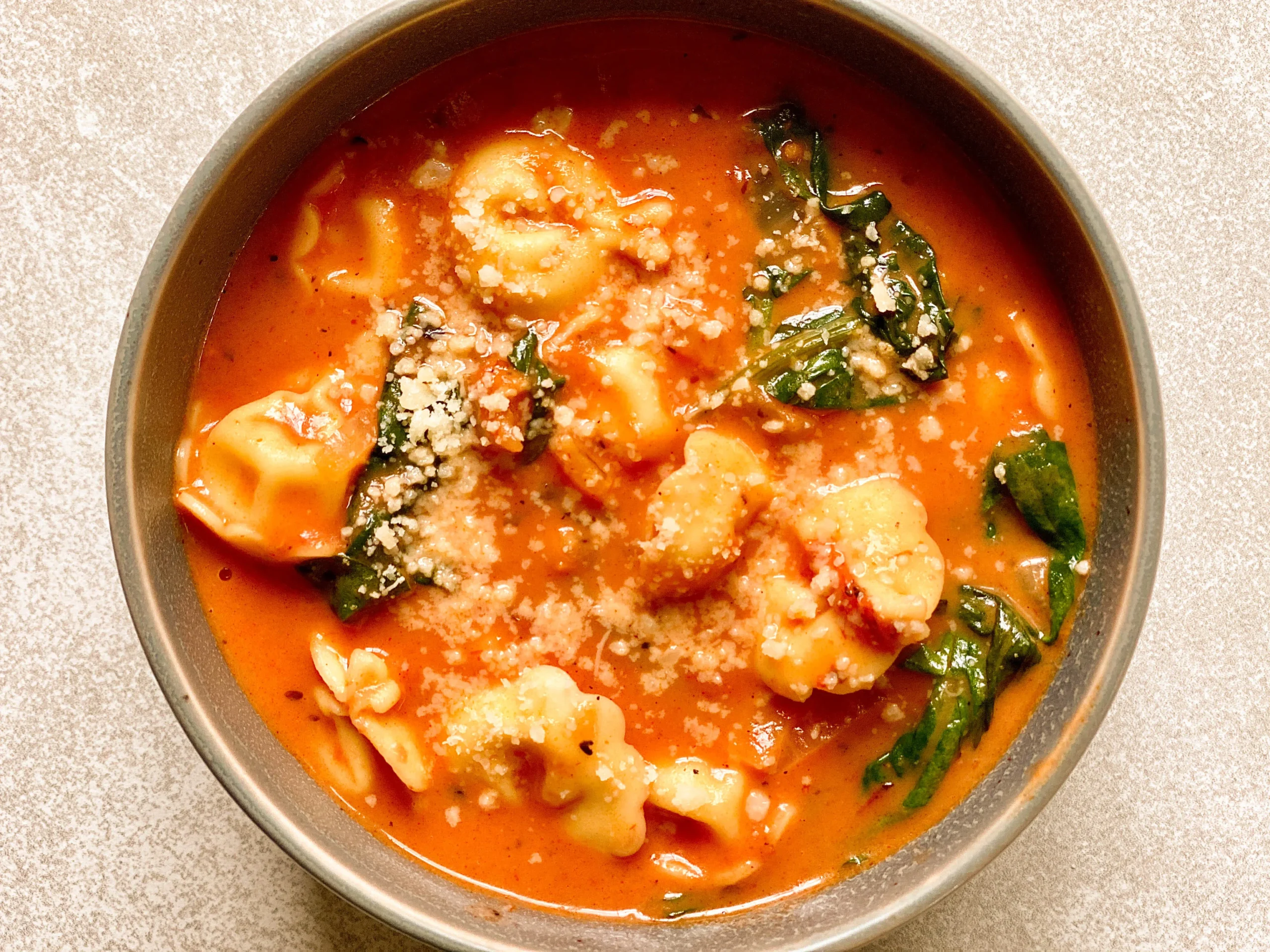 Creamy Parmesan Tomato and Spinach Tortellini Soup