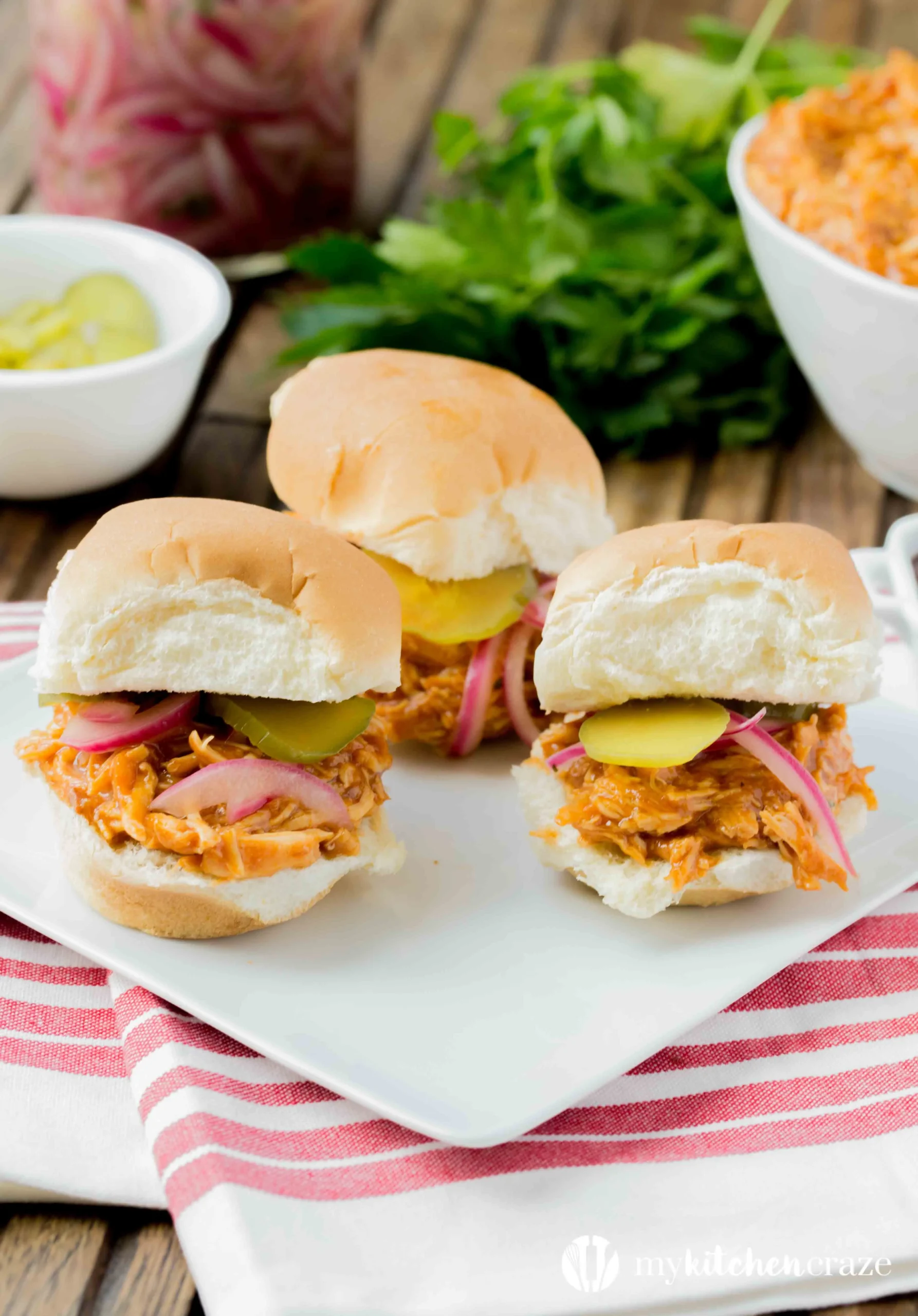 Crockpot BBQ Chicken Sliders
