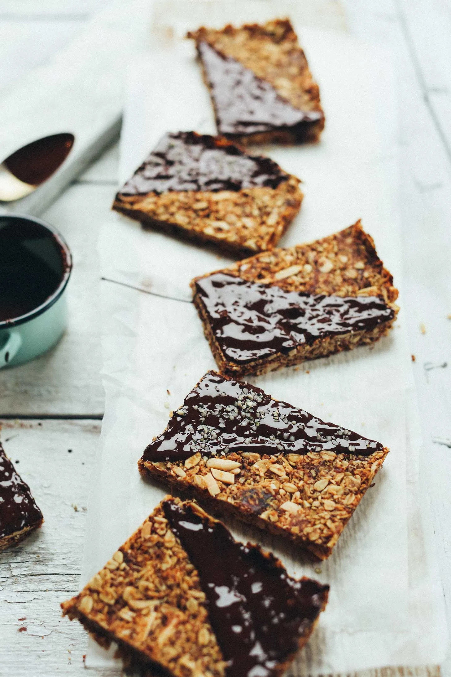 Crunchy Baked Granola Bars