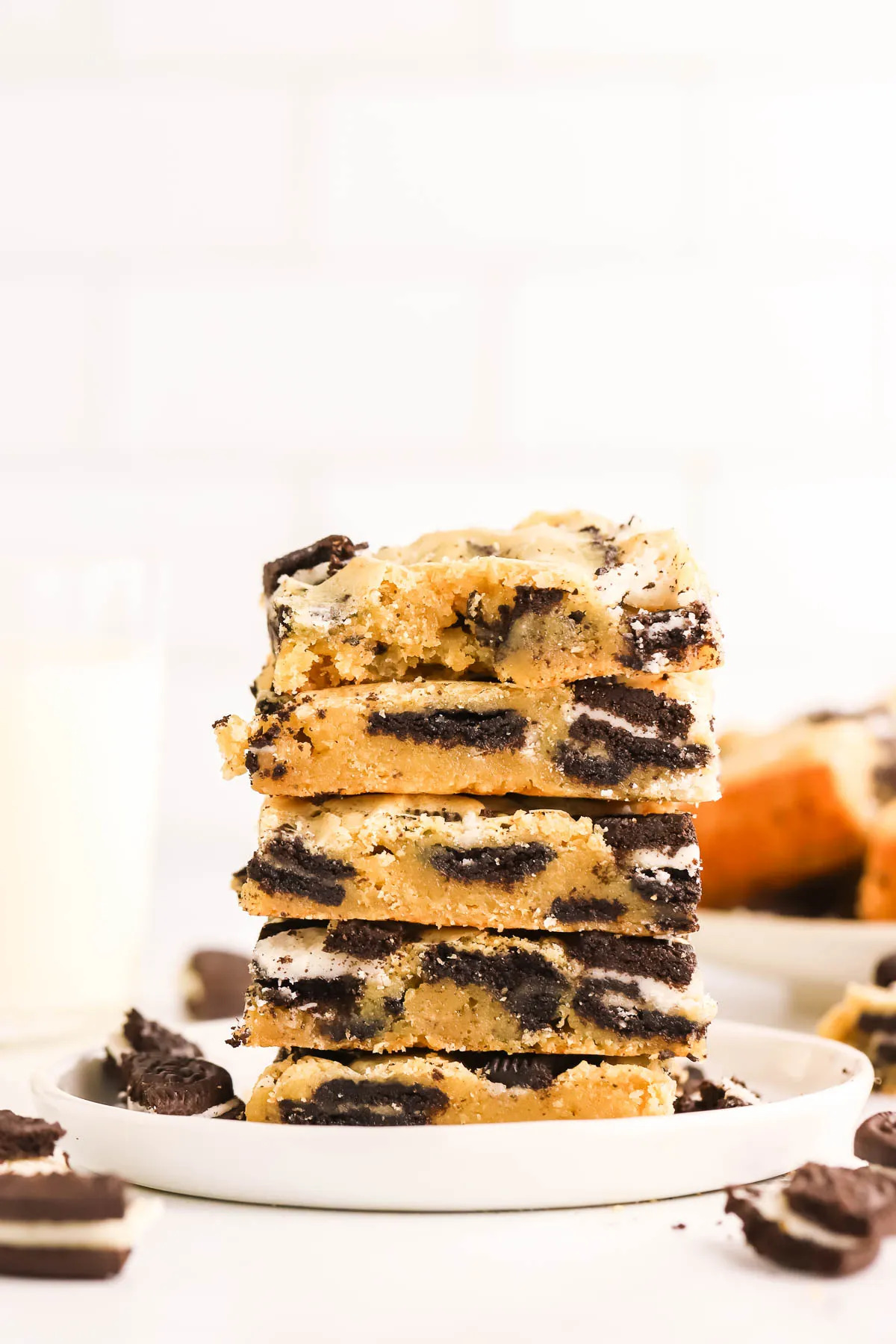 Easy Irresistible Oreo Blondies