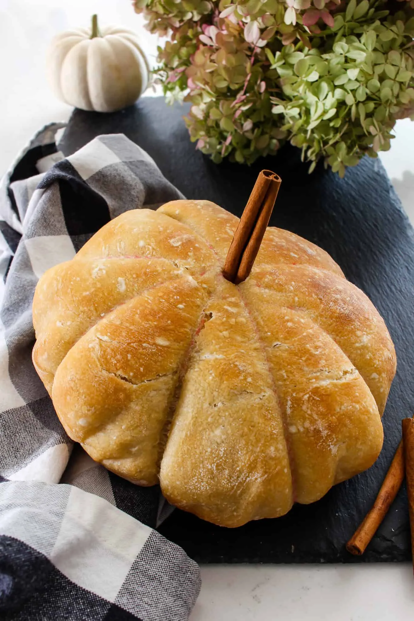 Easy Pumpkin Shaped Bread