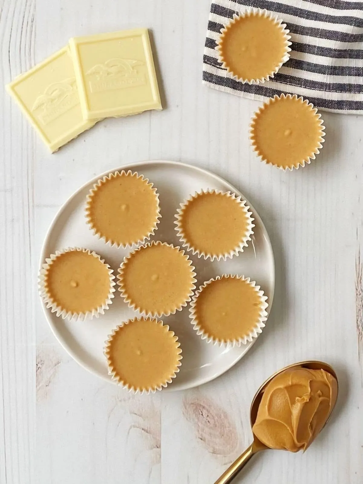 Easy White Chocolate Peanut Butter Cups