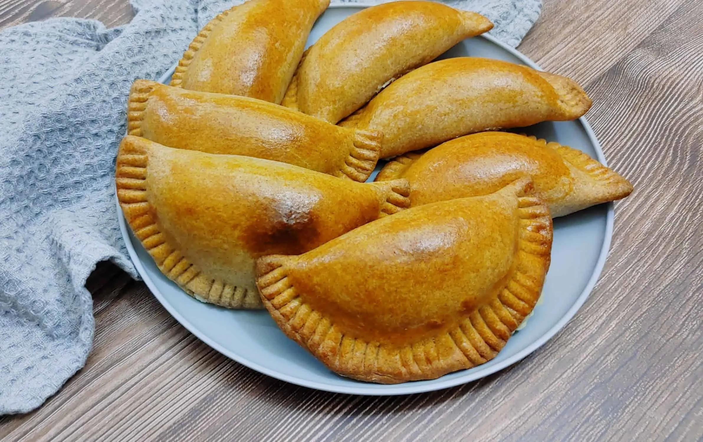Empanadas de Maiz con Queso Fresco