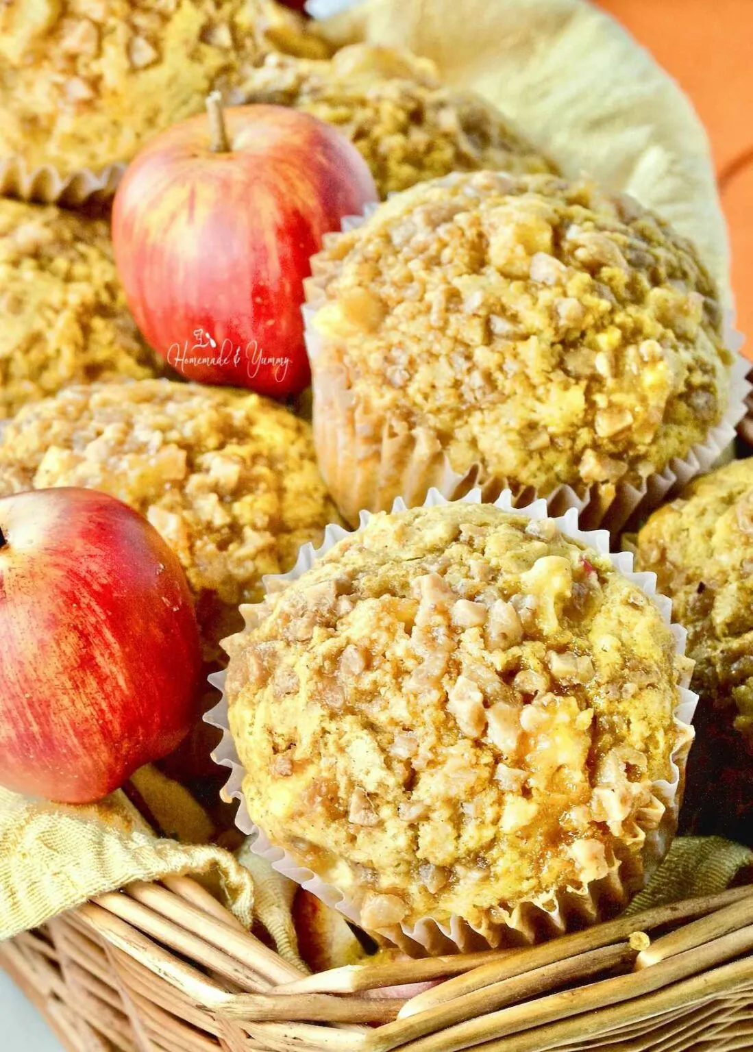 Fresh Apple Muffins with Toffee Topping