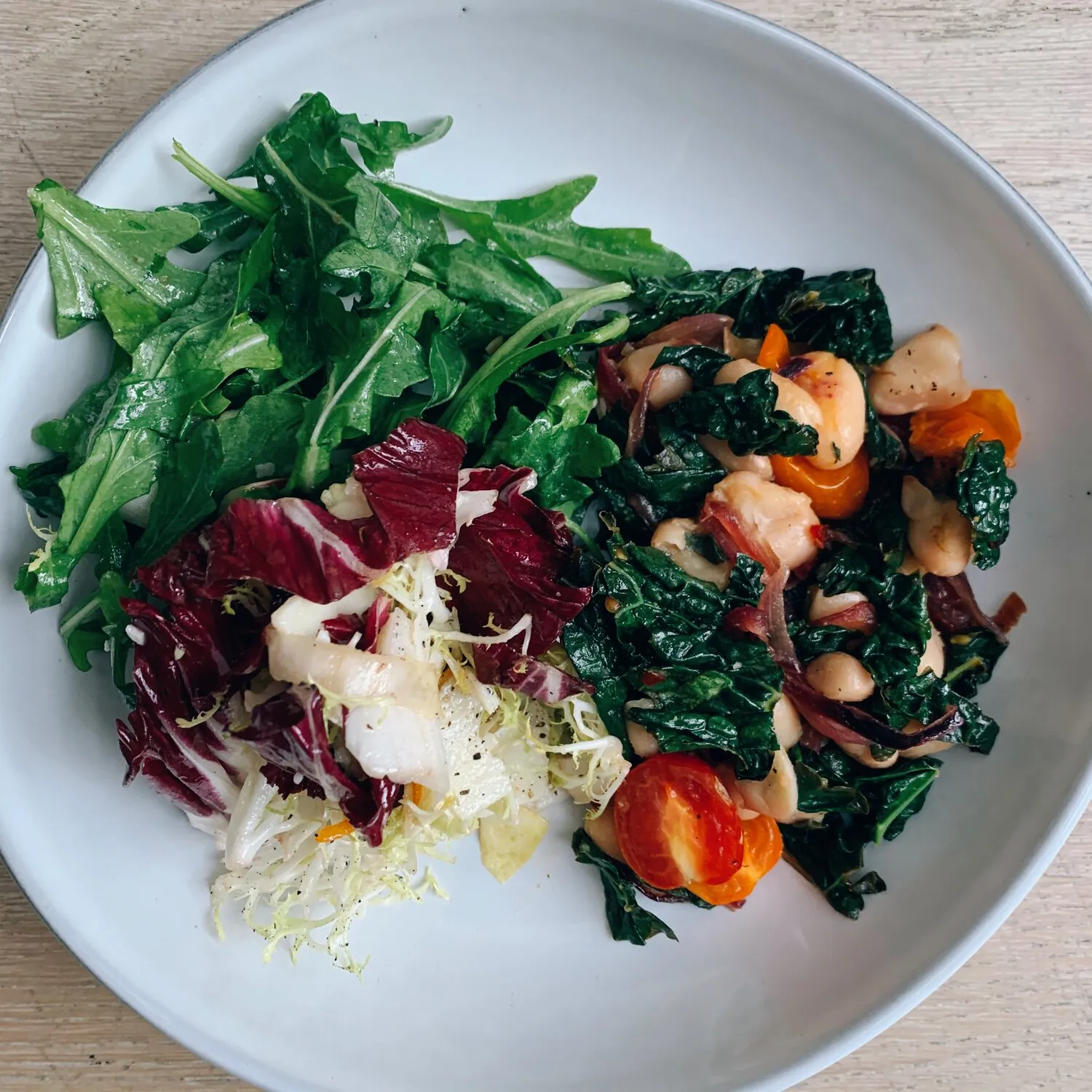 Garlicky Kale with White Beans