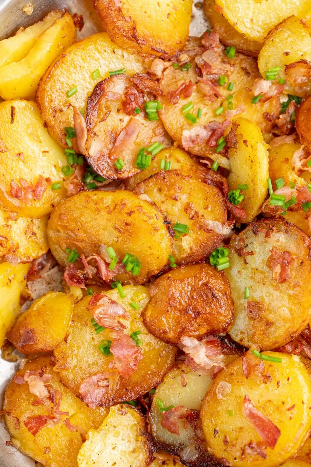 German Cottage Potatoes with Bacon (Bratkartoffeln)