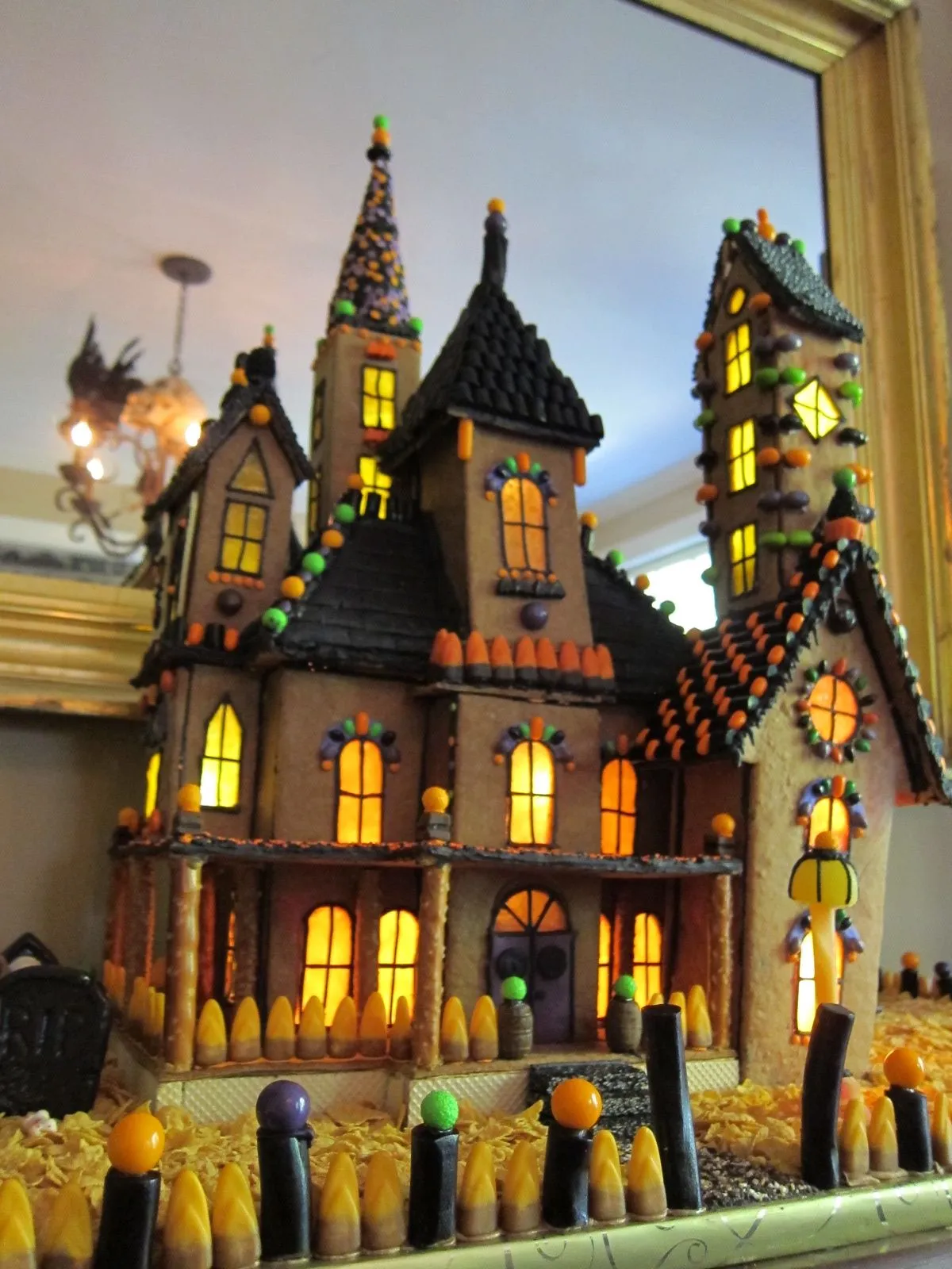 Gingerbread Haunted House for Halloween