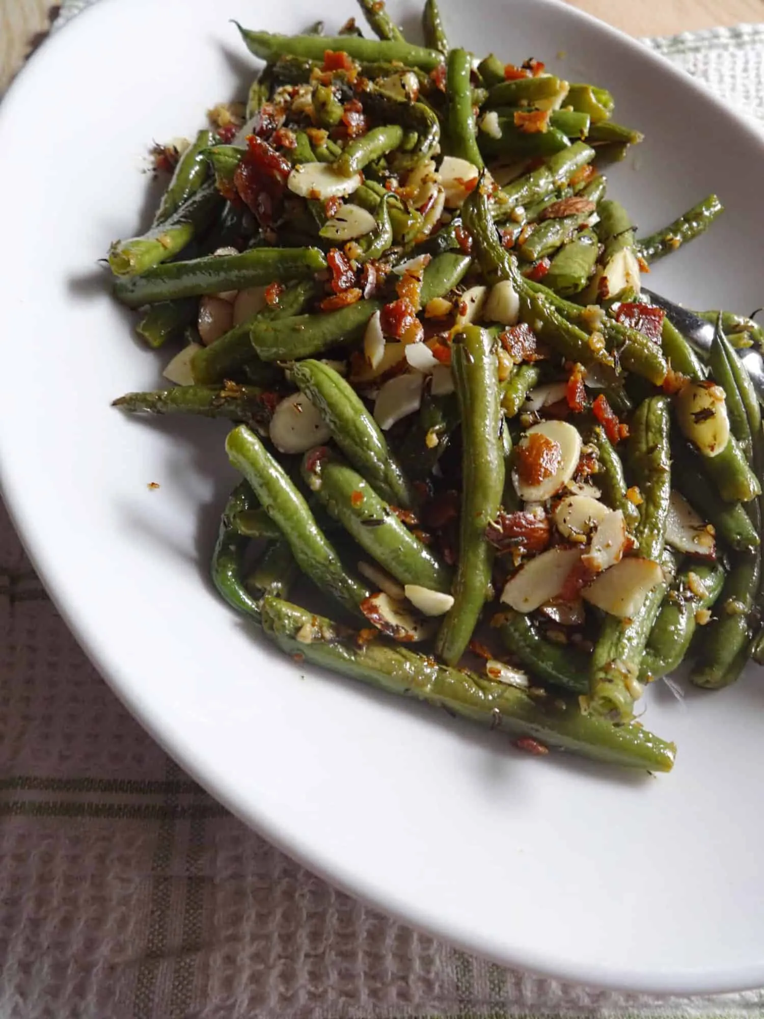 Green Beans with Almonds and Bacon