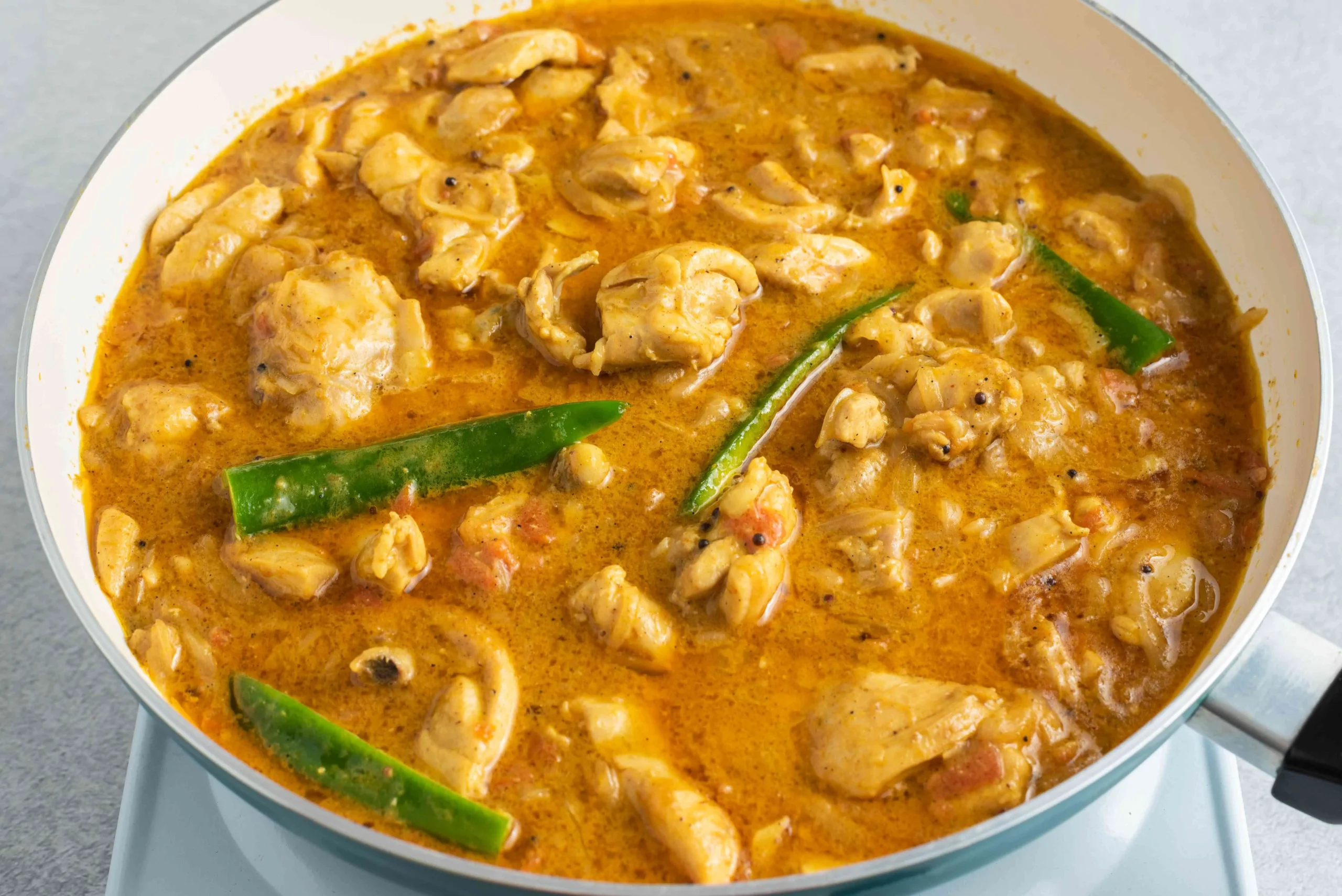 Green Chili Chicken Curry Indian Hotel Style