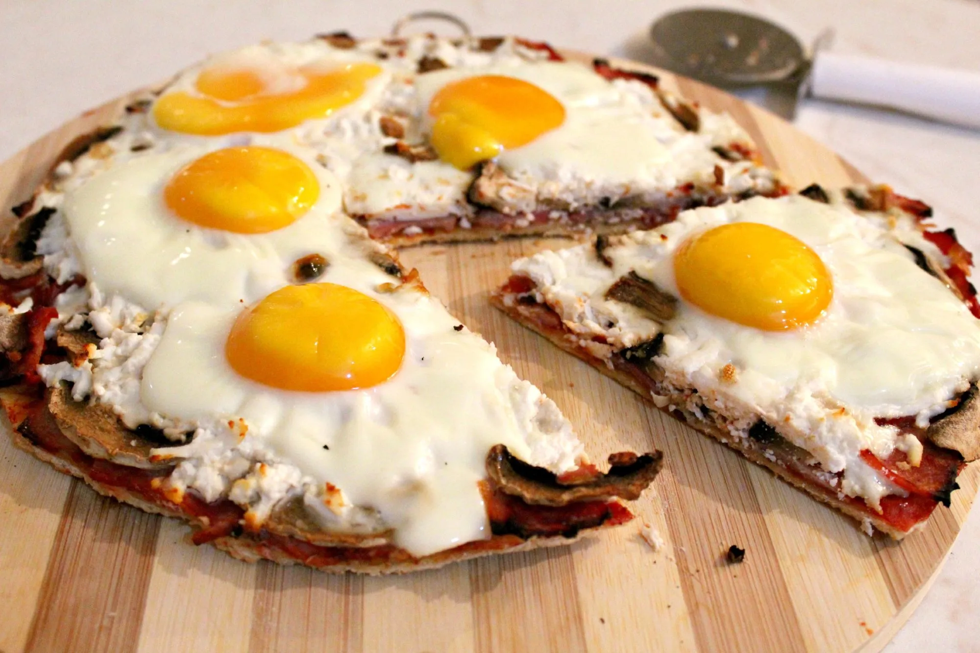 Ham Egg and Cheese Breakfast Pizza