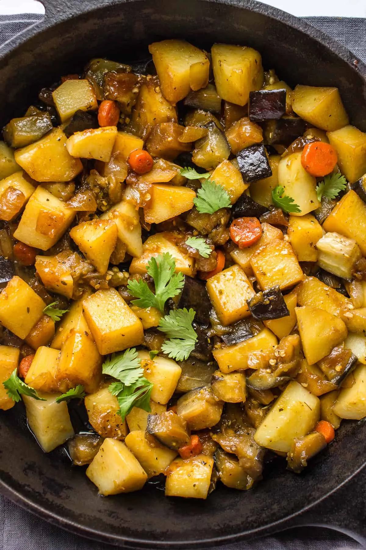 Hearty Vegetable Stew with Potatoes and Eggplant