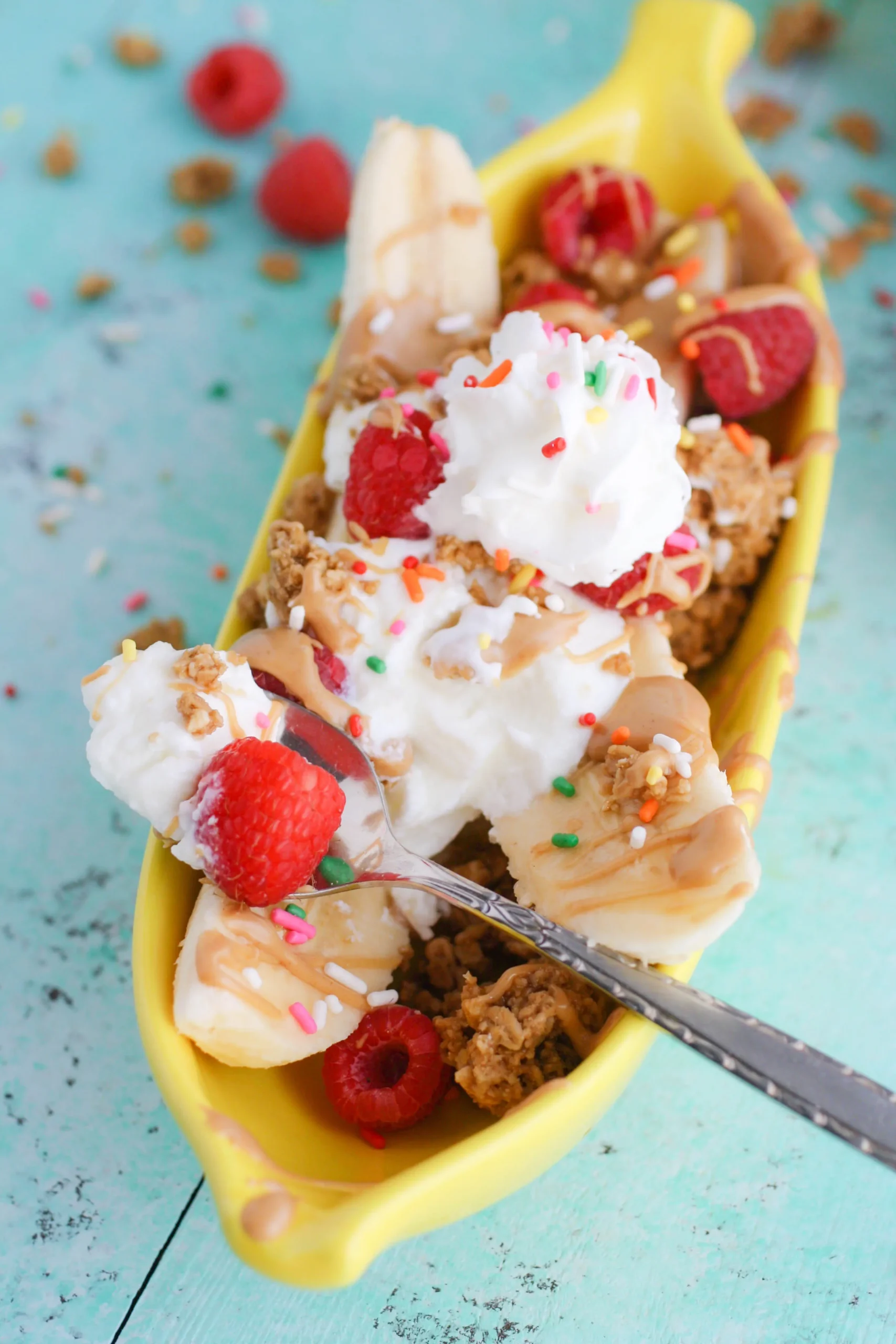 Honey Peanut Butter Breakfast Banana Splits