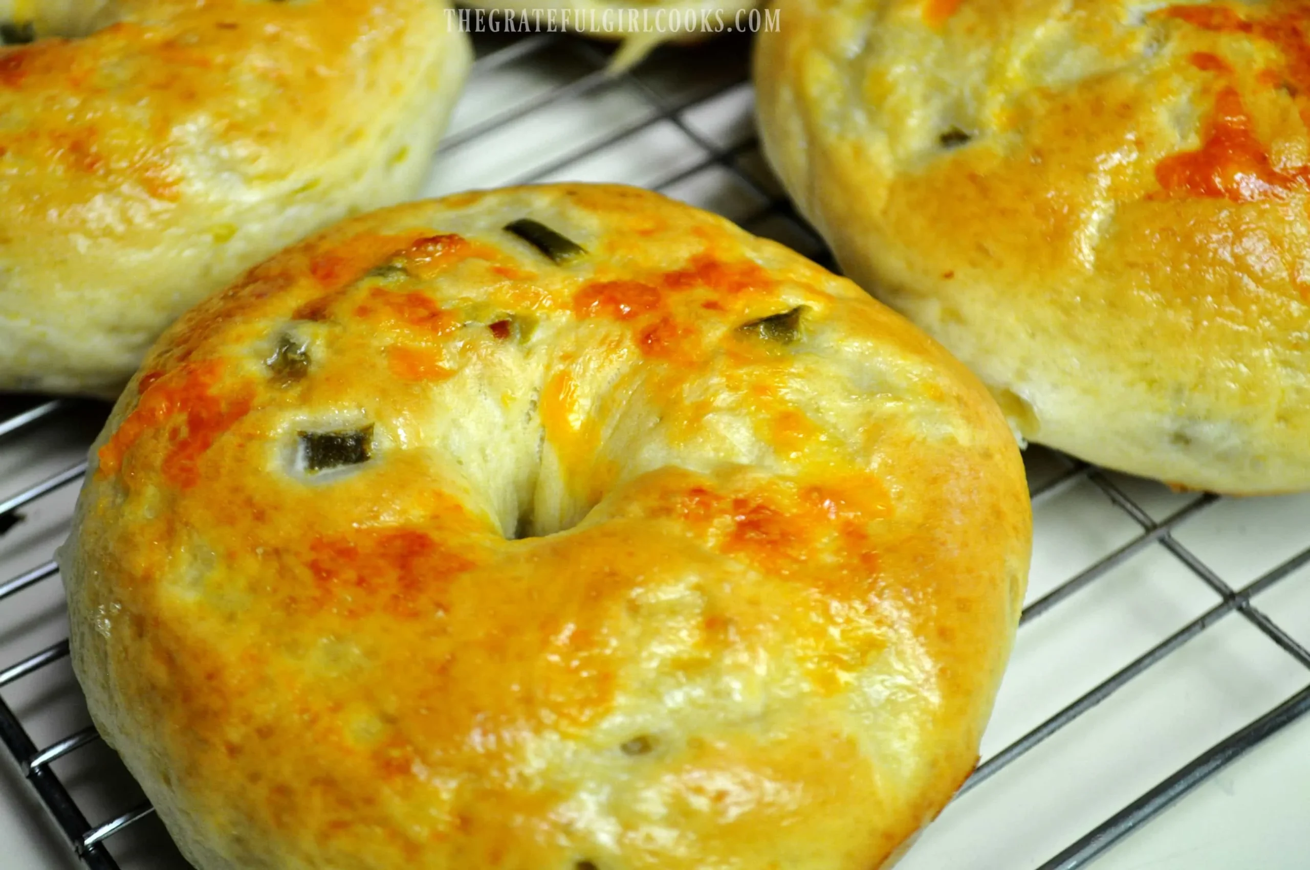 Jalapeno Cheddar Cheese Bagels