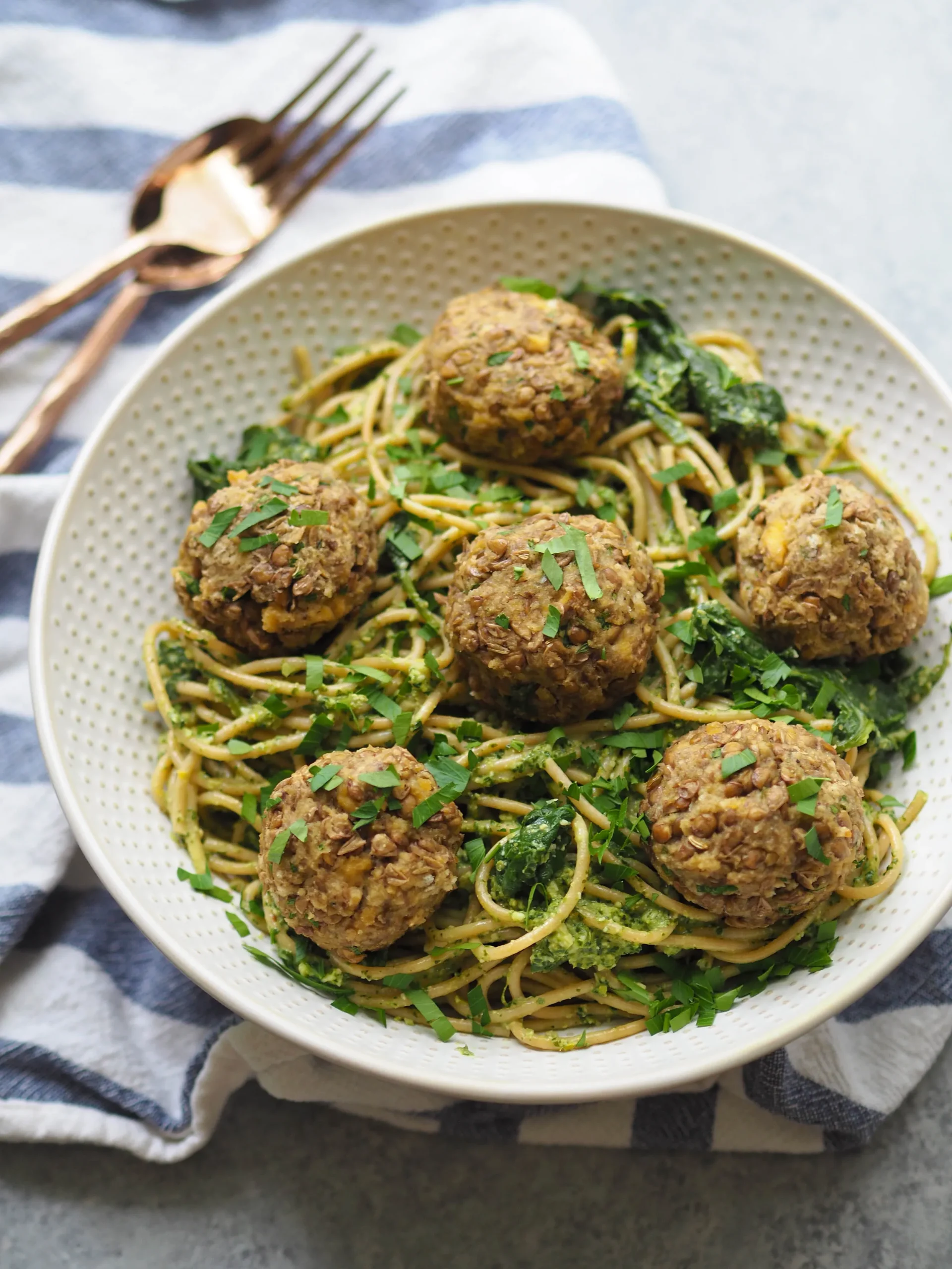 Kale Pesto Pasta with Lemony Meatballs