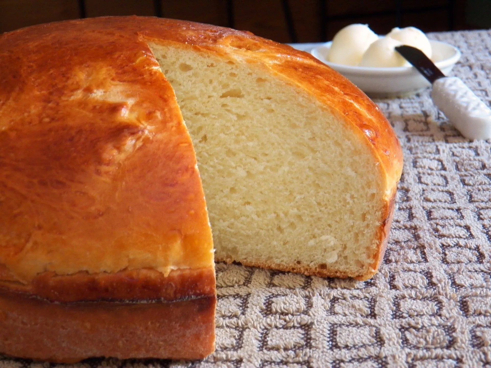 LG Portuguese Sweet Bread