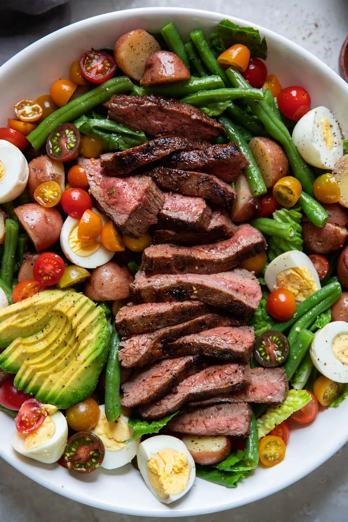 Lemony Garlic Steak Salad