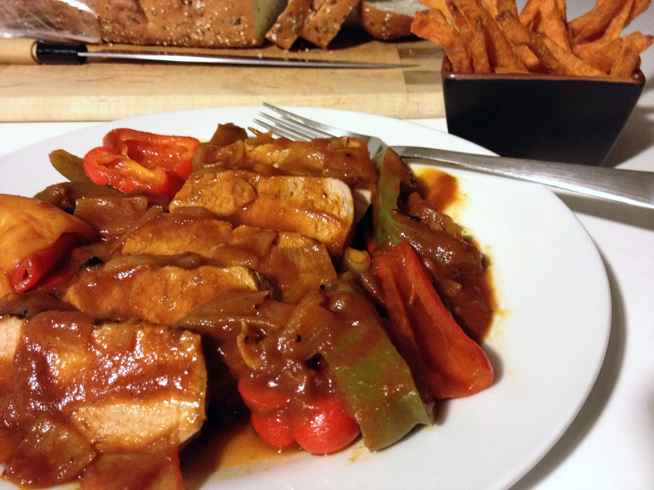 Lomo de Res con Pimientos al Vino