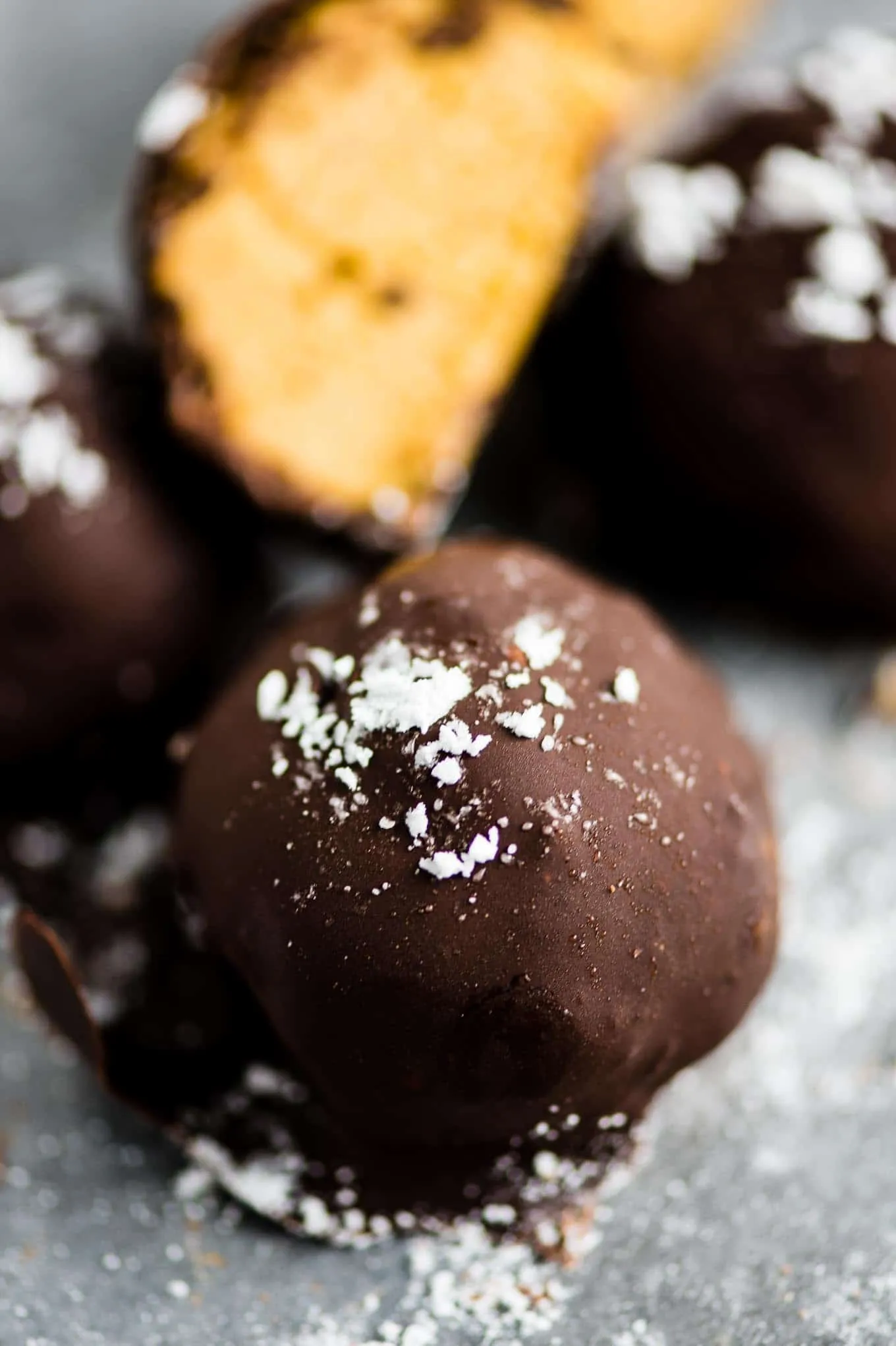 Low Carb Pumpkin Cheesecake Truffles