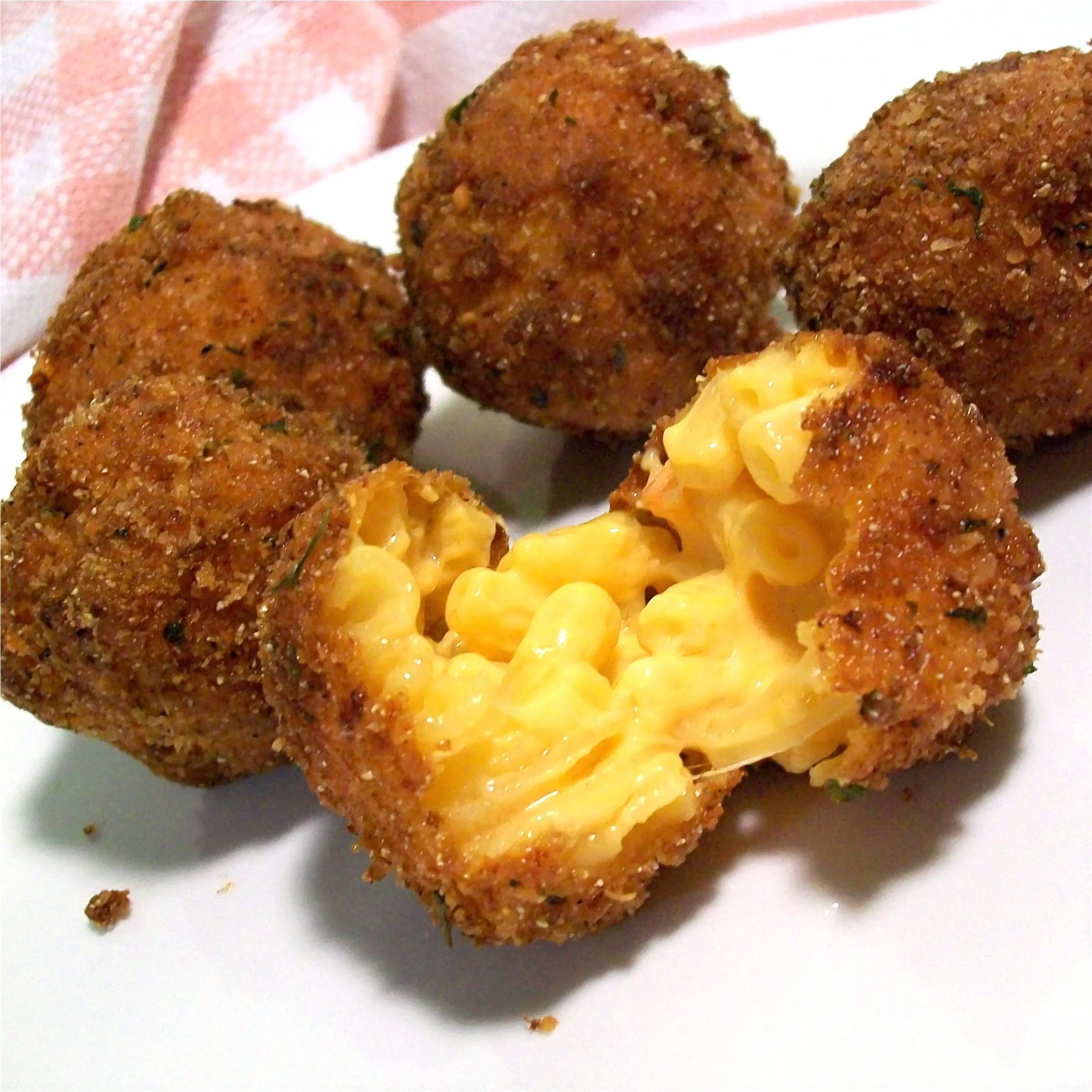 Mac and Cheese Balls