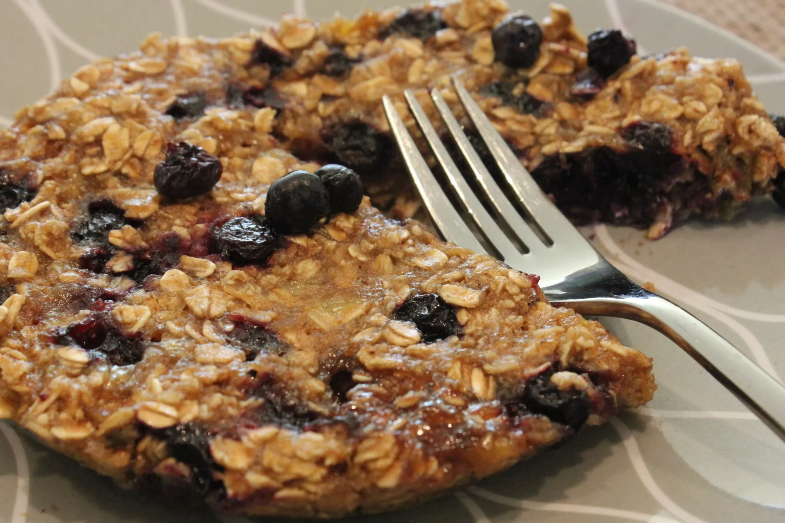 Microwave Blueberry Banana Oat Cakes