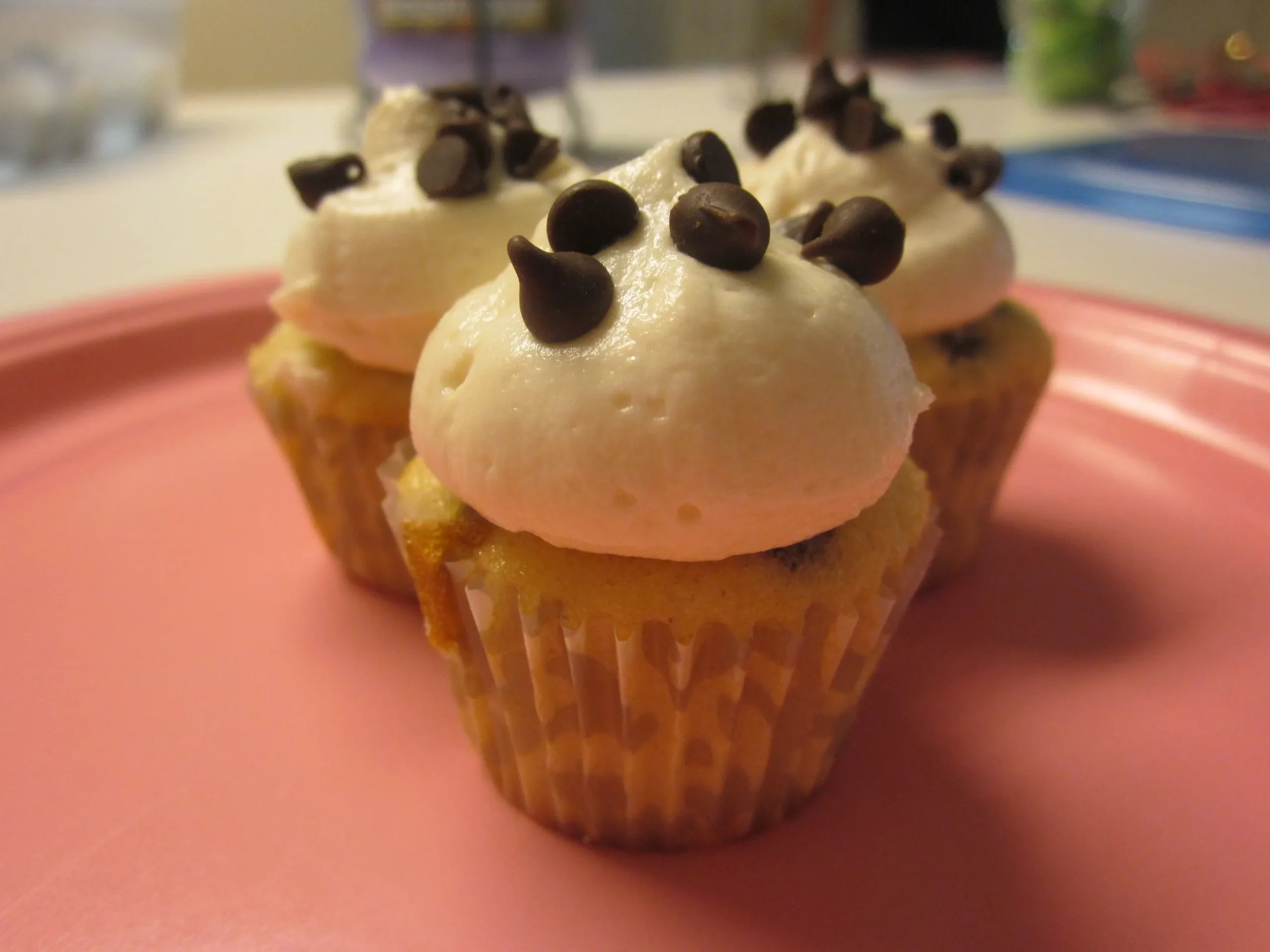 Mini Chocolate Chip Maple Pancake Cupcakes