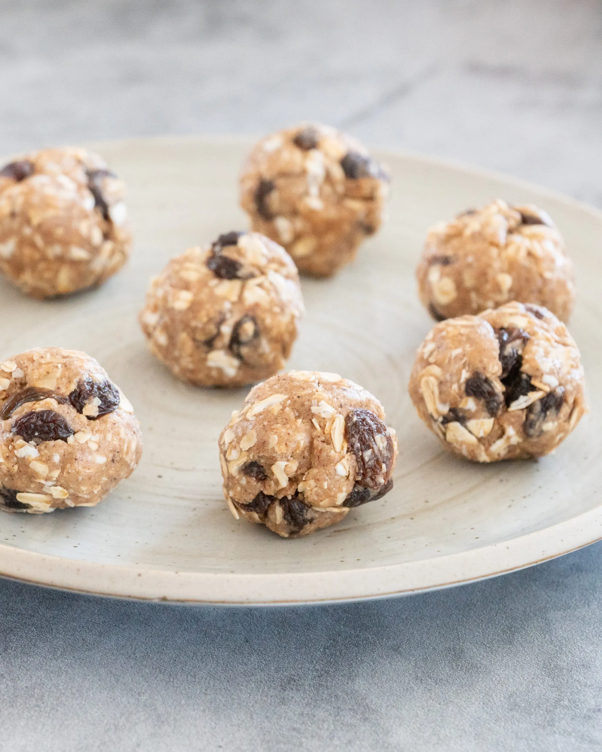 Oatmeal Raisin Protein Balls