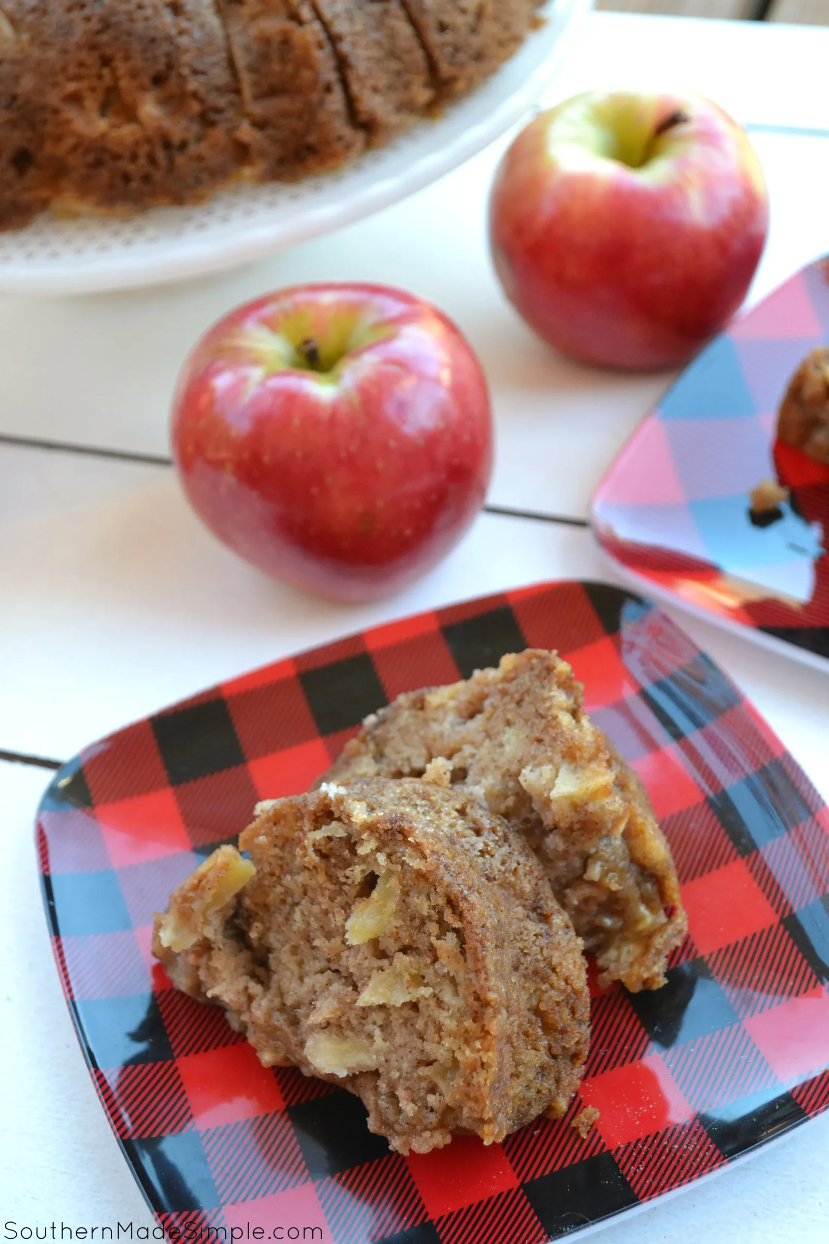 One Pan Fresh Apple Snack Cake