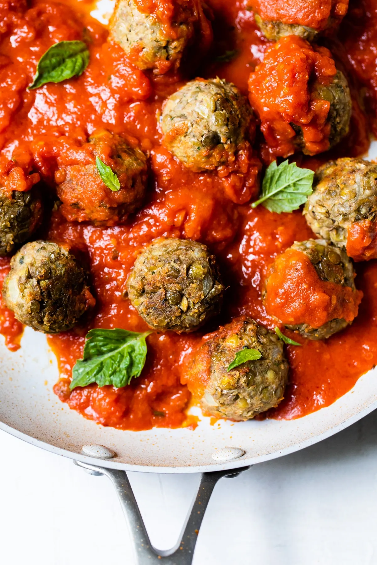 One Pan Spicy Meatballs with Lentils and Fennel
