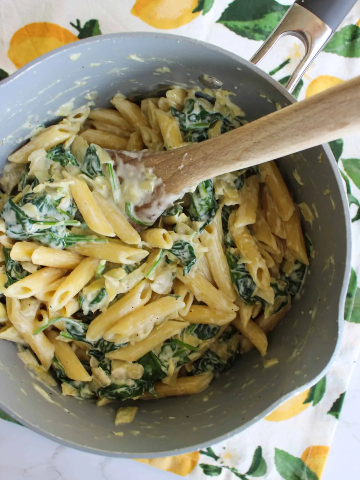 One Pot Spinach Artichoke Pasta