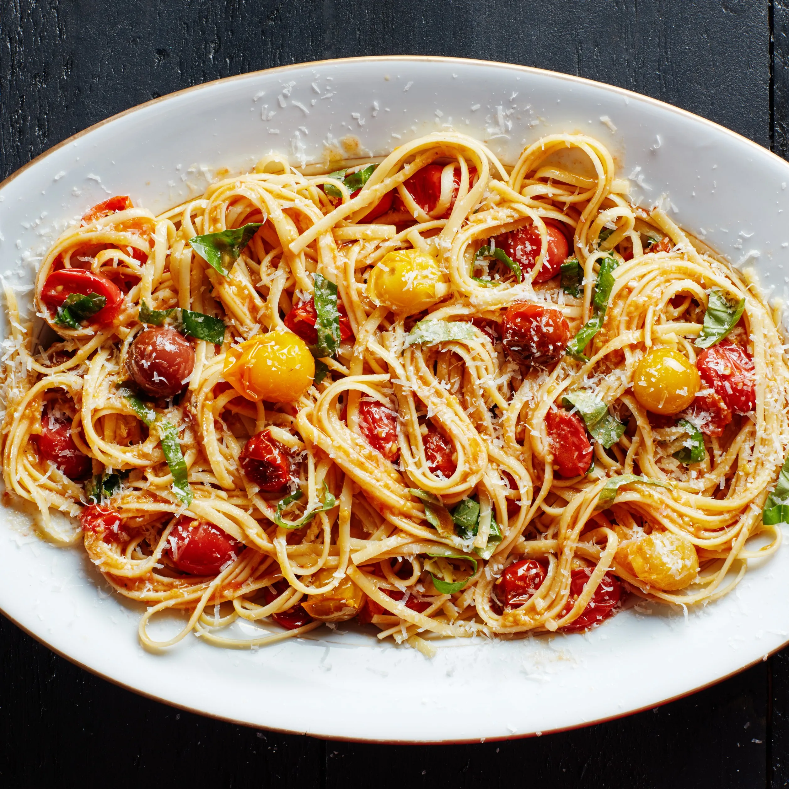 Pasta with Fresh Cherry Tomato Sauce
