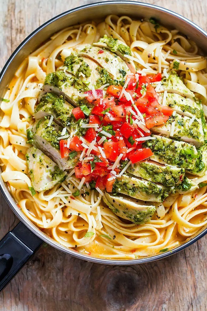 Pesto Chicken Caprese Pasta
