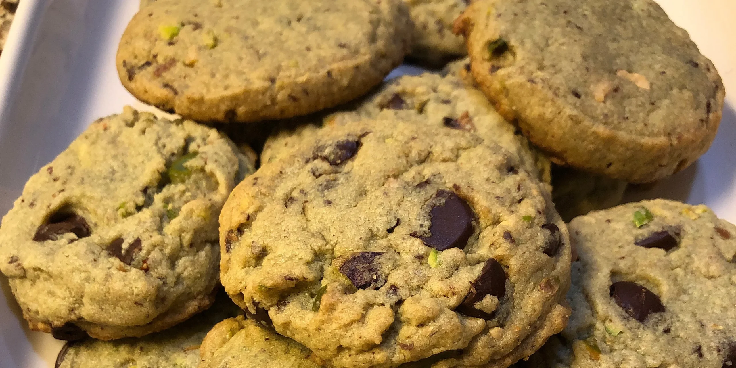 Pistachio Chocolate Chip Cookies