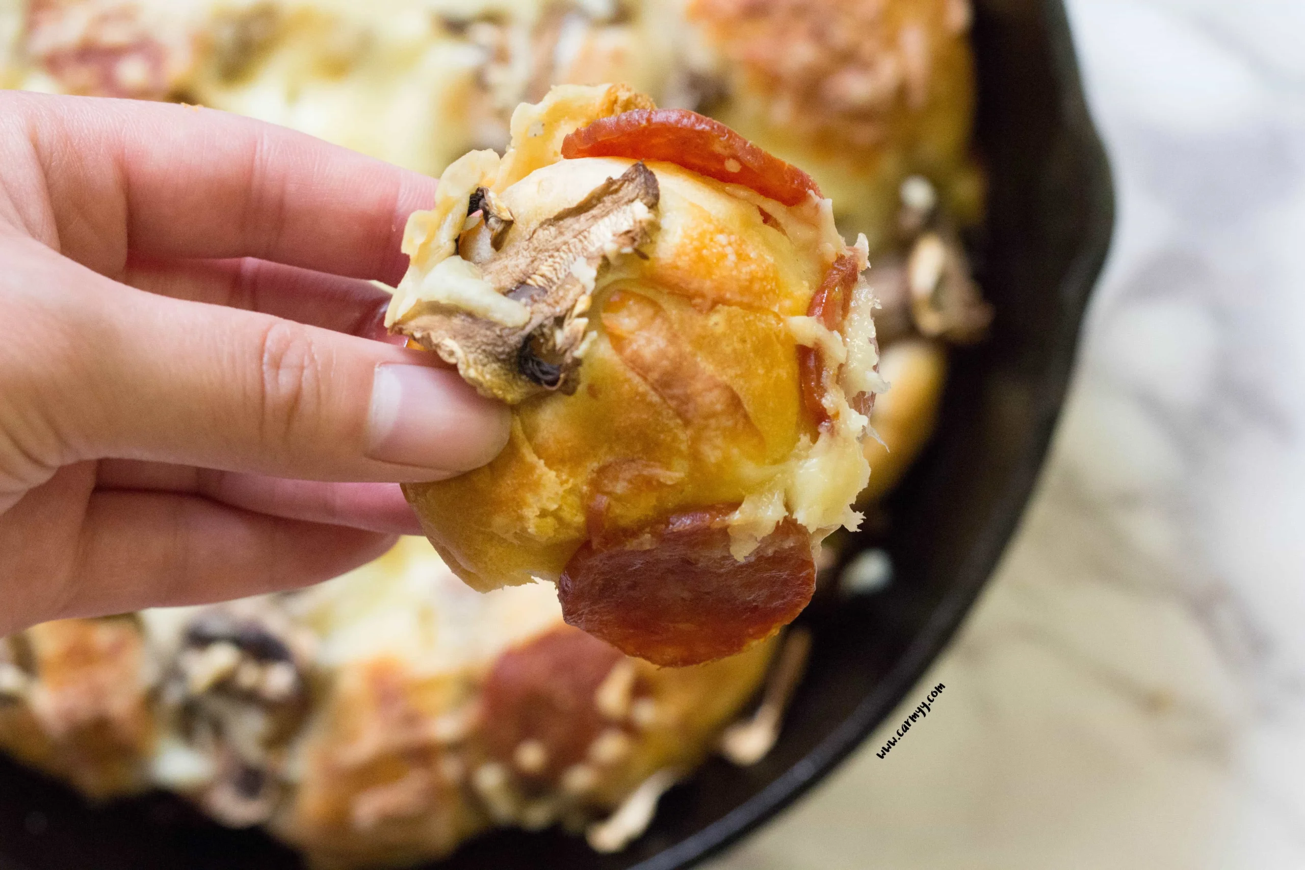 Pizza Balls Pull Apart Bread