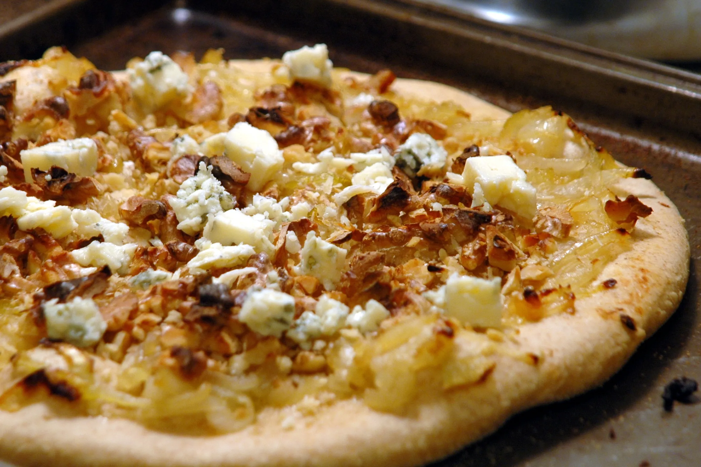 Pizza with Caramelised Onions and Gorgonzola